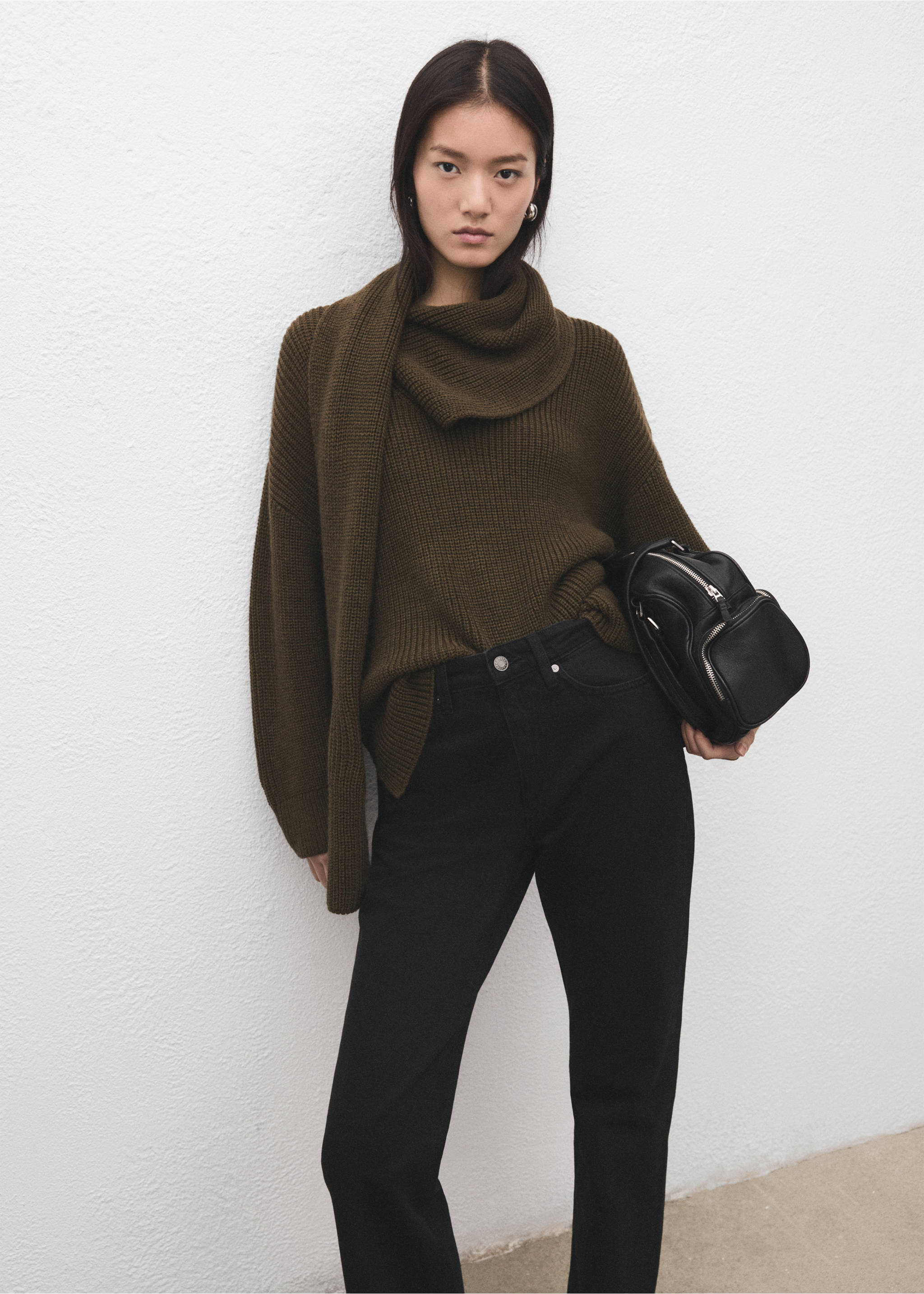 Matilda中腰直筒牛仔裤 - null, 黑牛仔. Ref: 27021198-00.