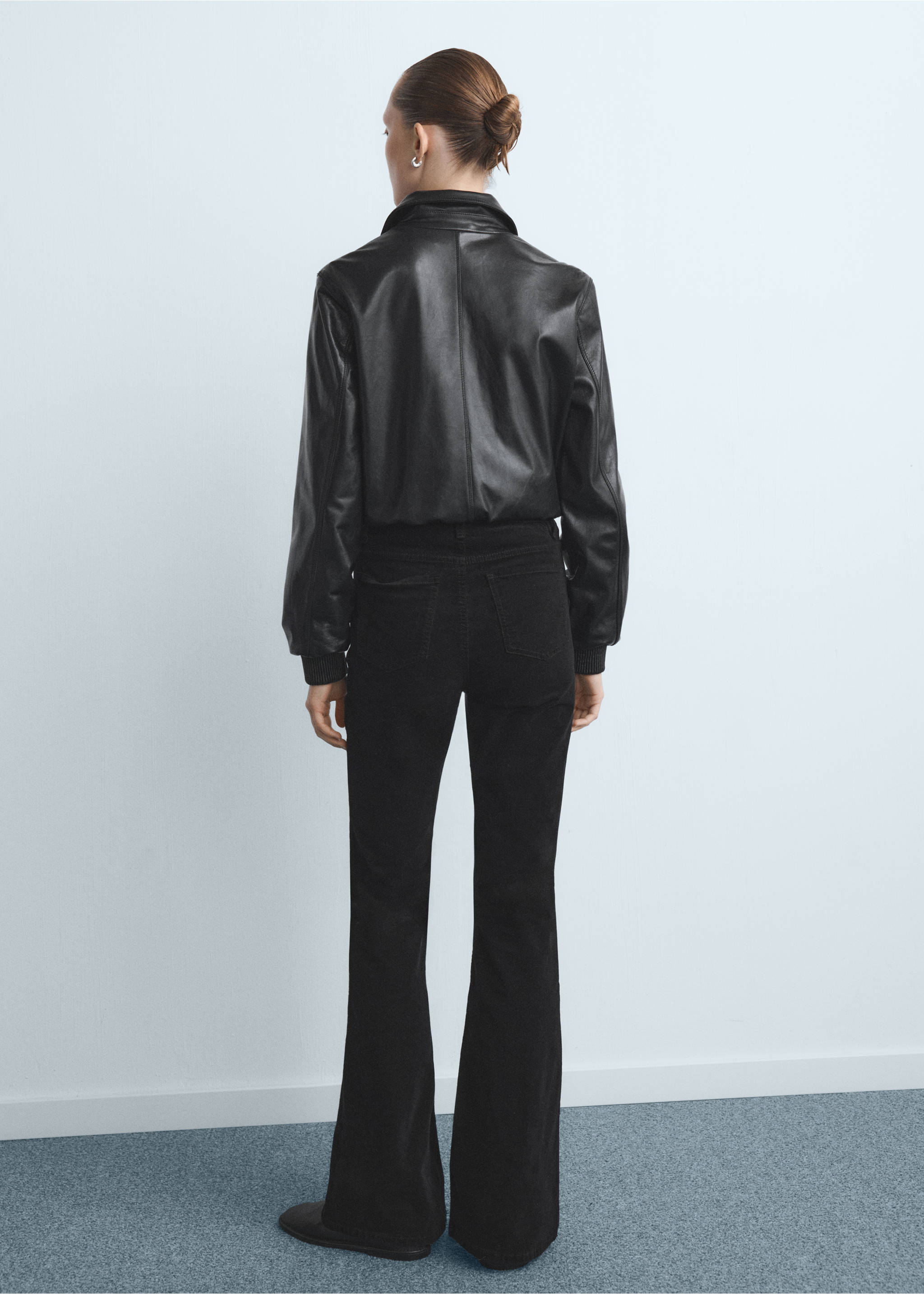 Jeans flare terciopelo - Reverso del artículo, Negro. Ref: 27021199-00.