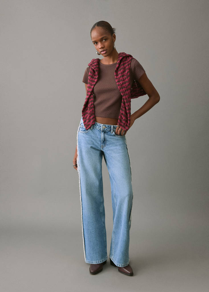 Frayed low-waist jeans — Medium Blue