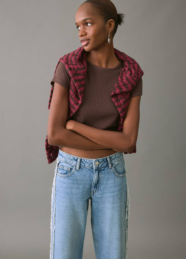 Frayed low-waist jeans — Medium Blue