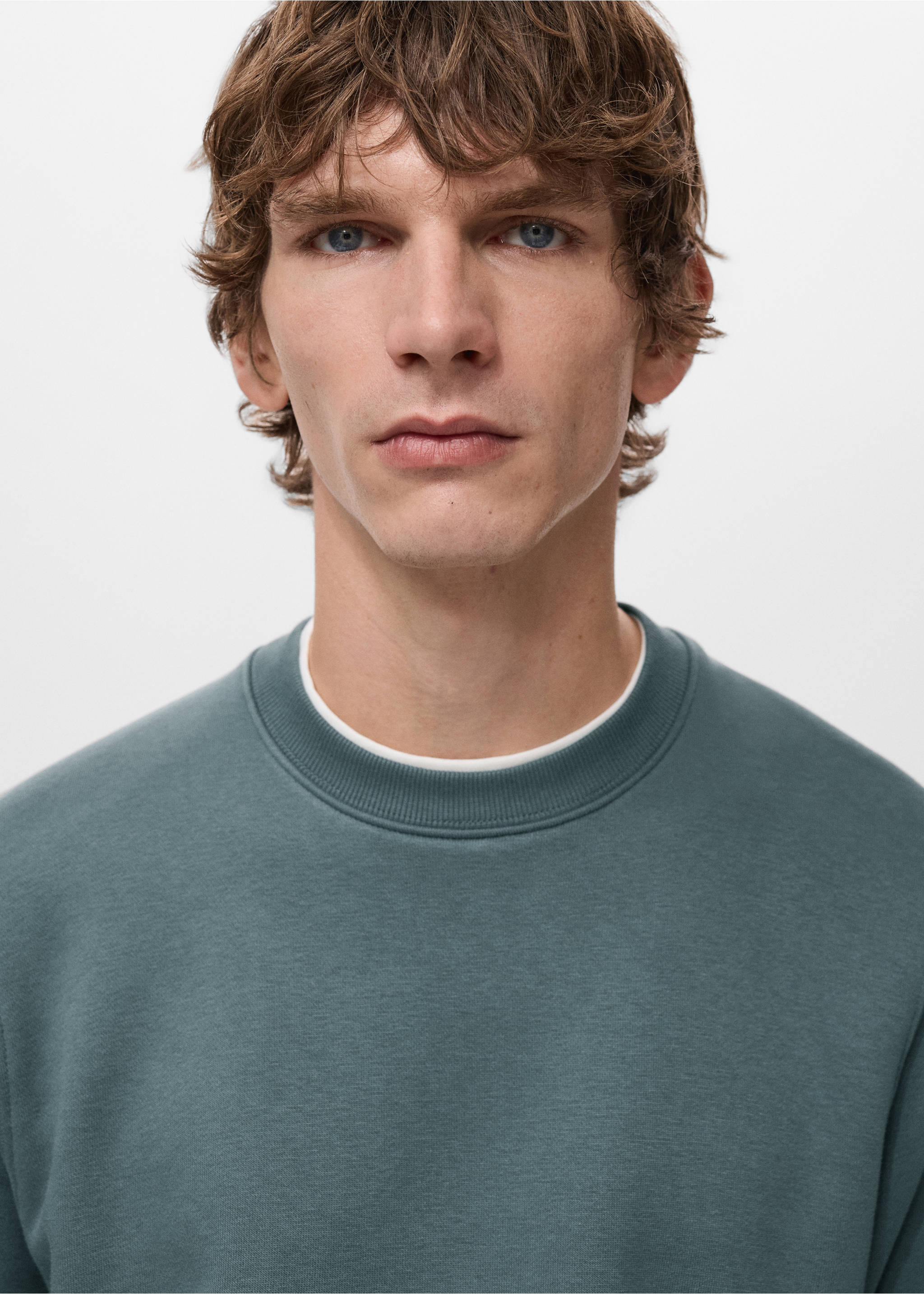 Cotton sweatshirt with soft-touch lining - Details of the article 1, Prussian Blue. Ref: 27021266-00.