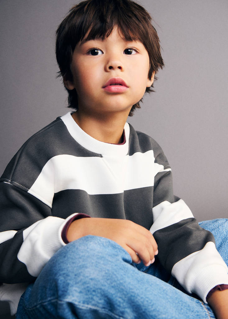 Striped sweatshirt — Charcoal