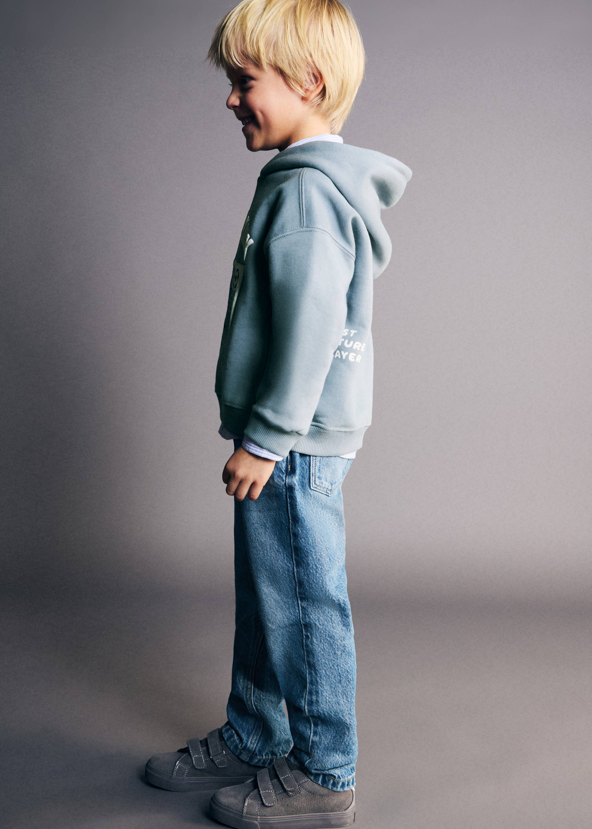 Sudadera estampada capucha - Plano general