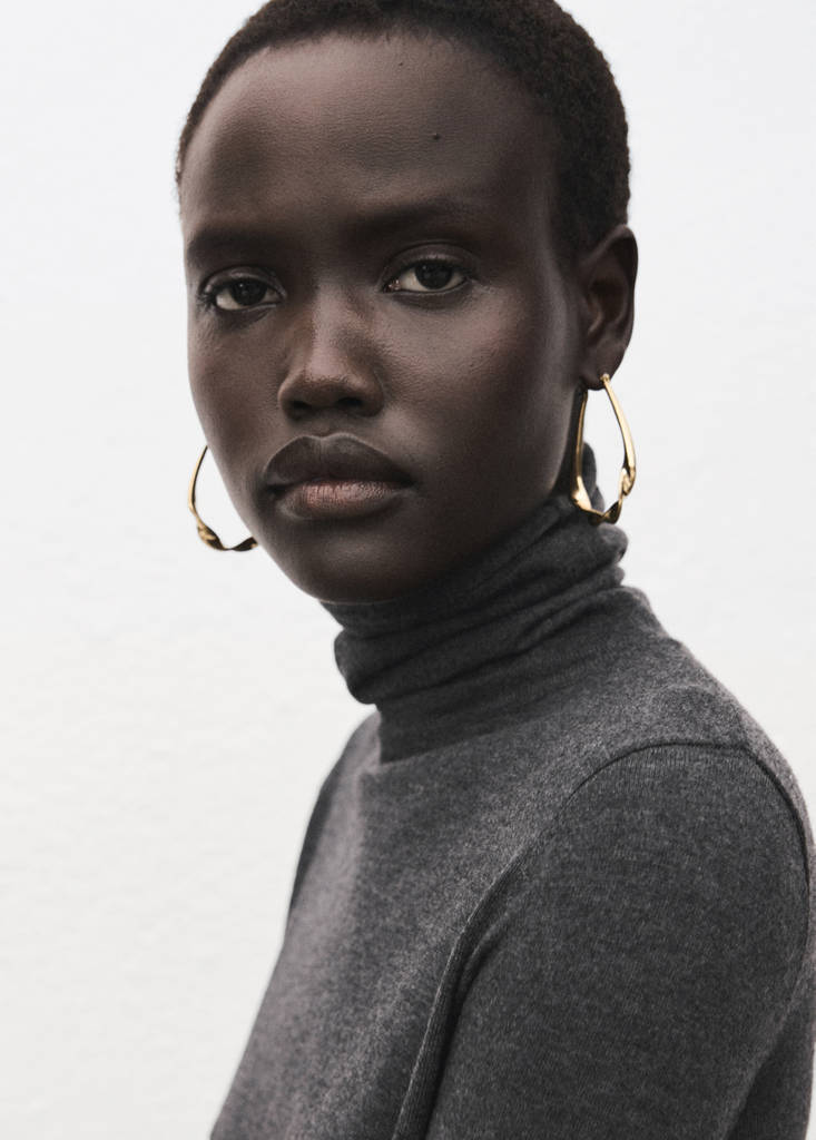 Turtleneck sweater with brooch — Charcoal