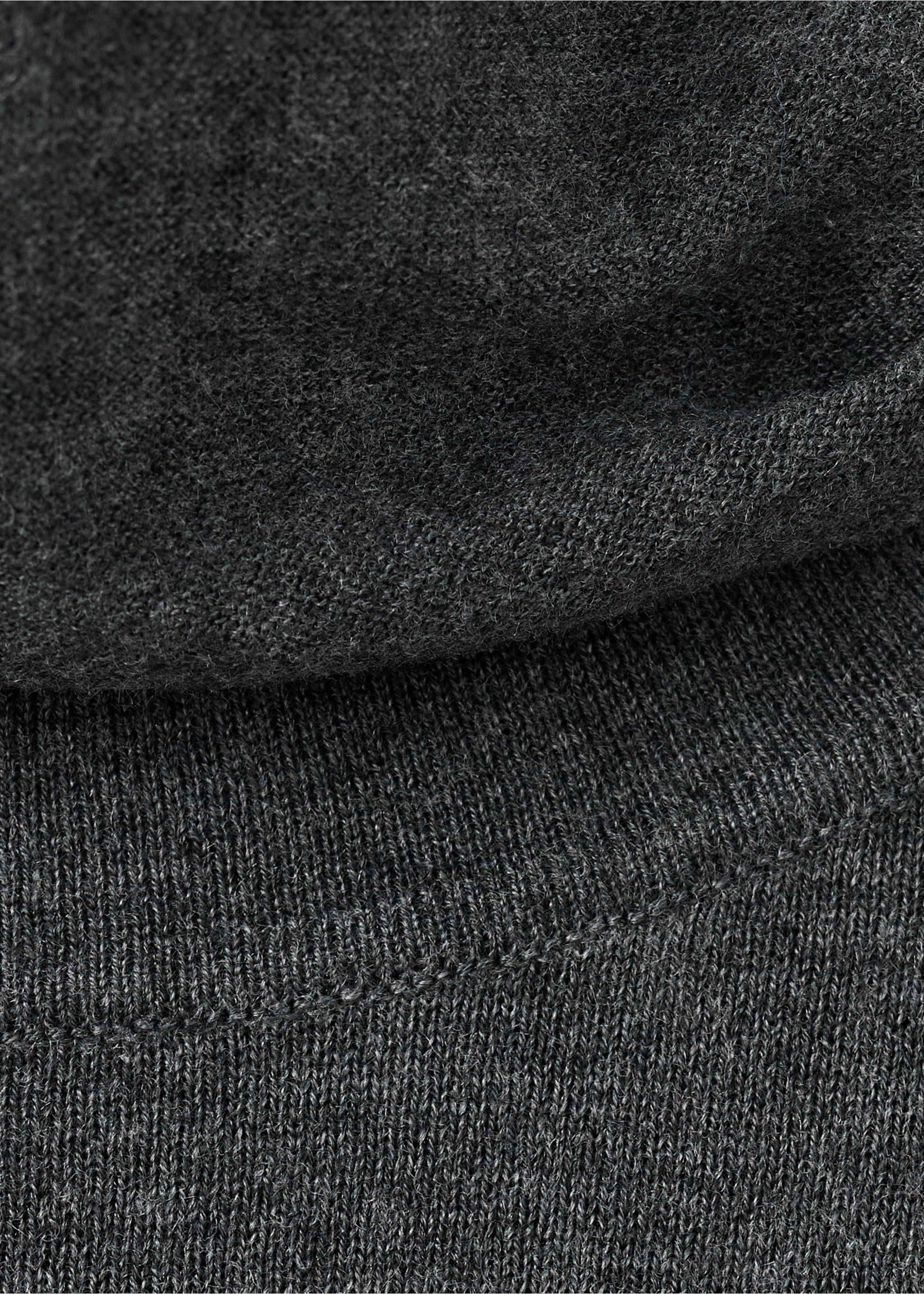 Jersey cuello alto broche - Detalle del artículo 8, Gris antracita. Ref: 27021273-00.