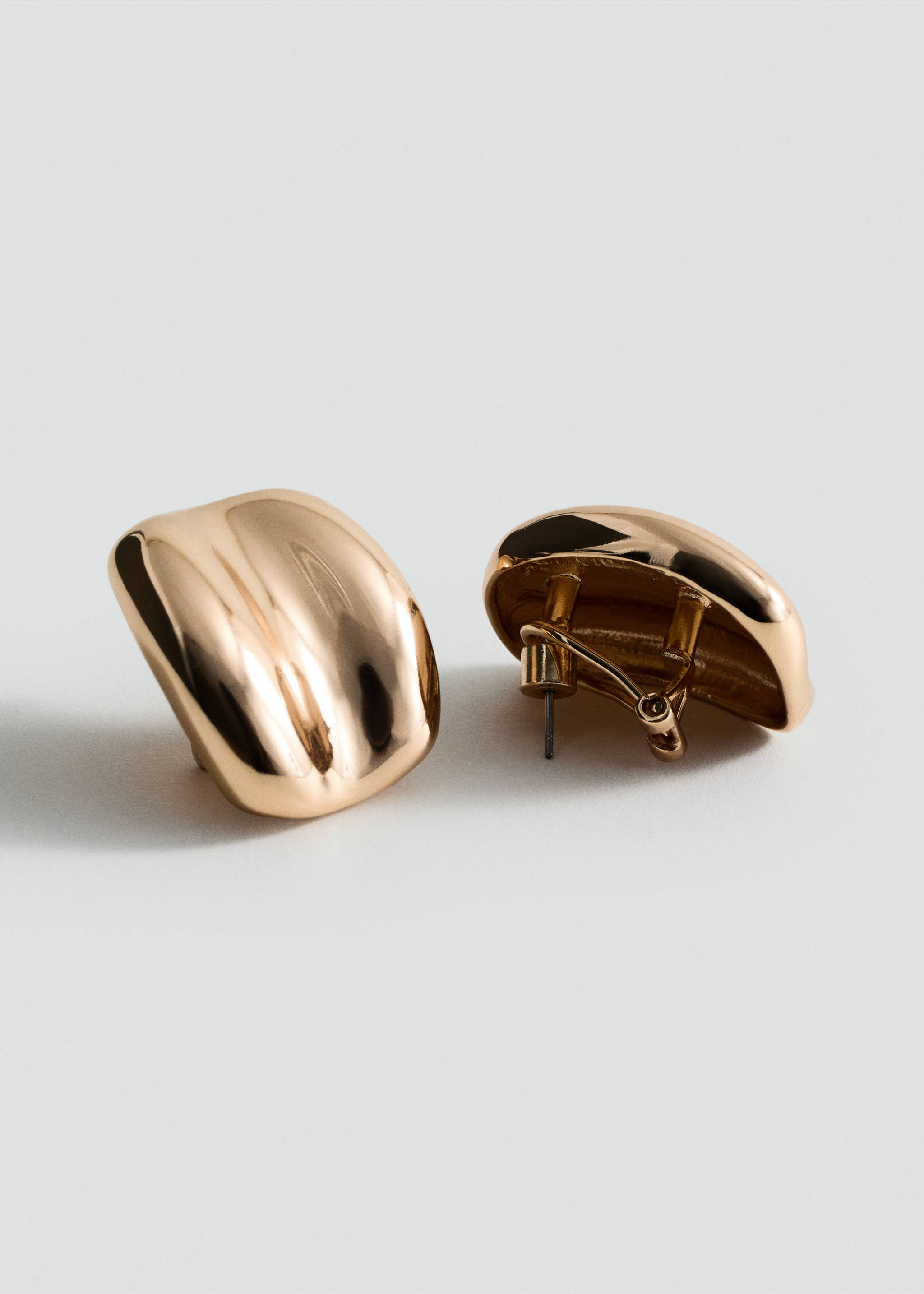 Relief earrings - Medium plane, Gold. Ref: 27021284-00.
