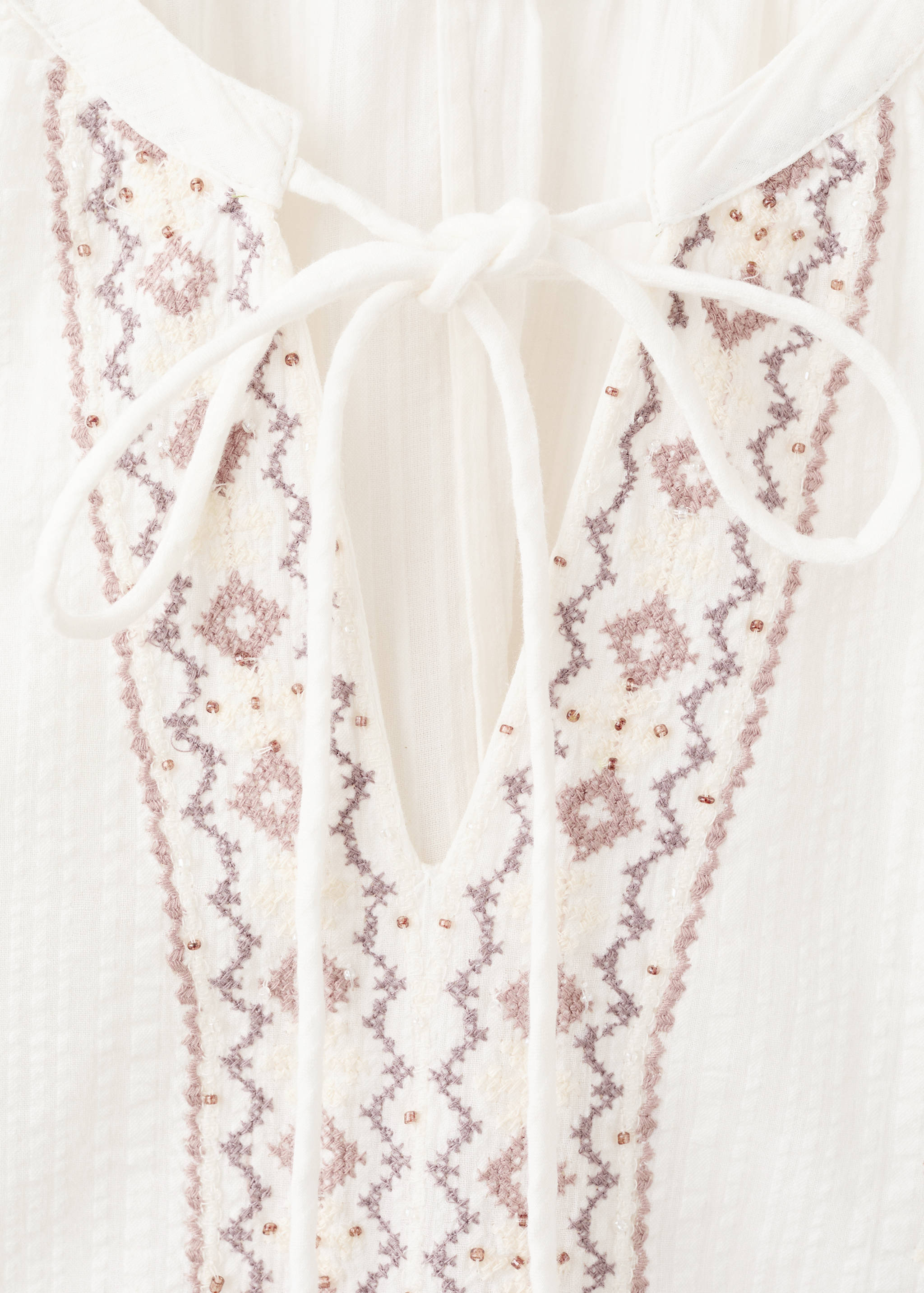 Блузка с вышивкой и бисером - Деталь изделия 8