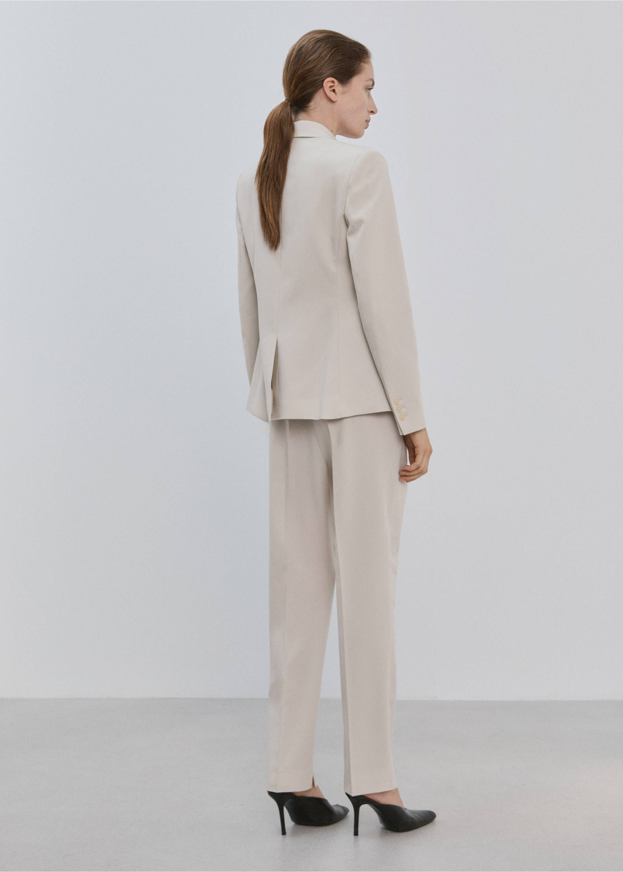 Pantalon droit costume - Verso de l’article, Gris clair/pastel. Ref: 27021297-00.