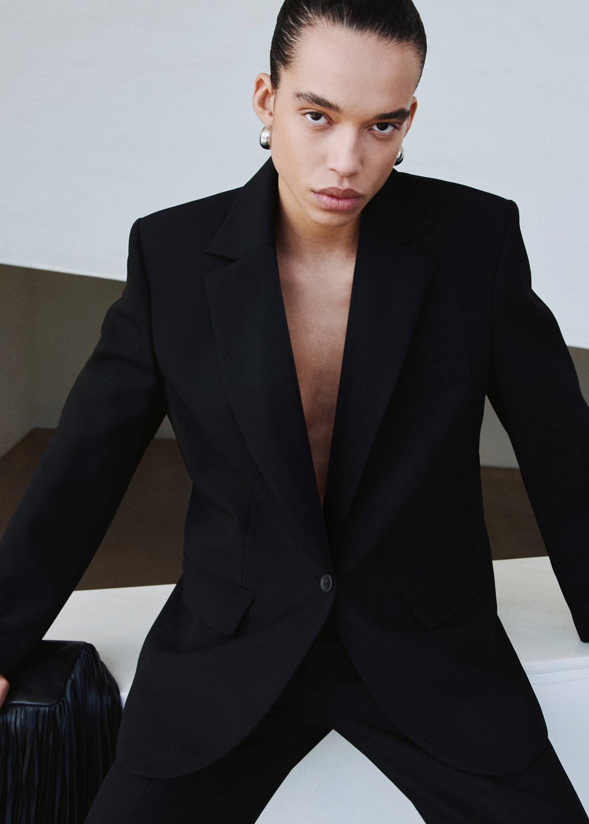 Straight suit jacket with lapel pockets — Black