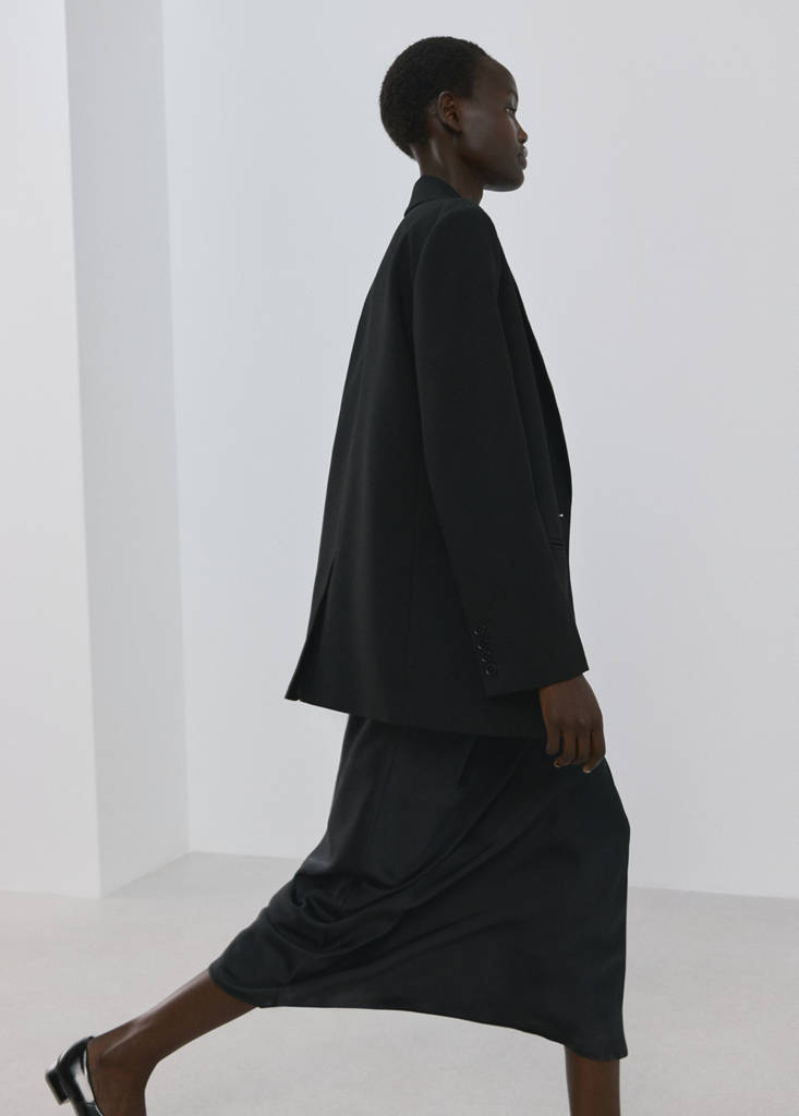 Straight suit jacket with lapel pockets — Black