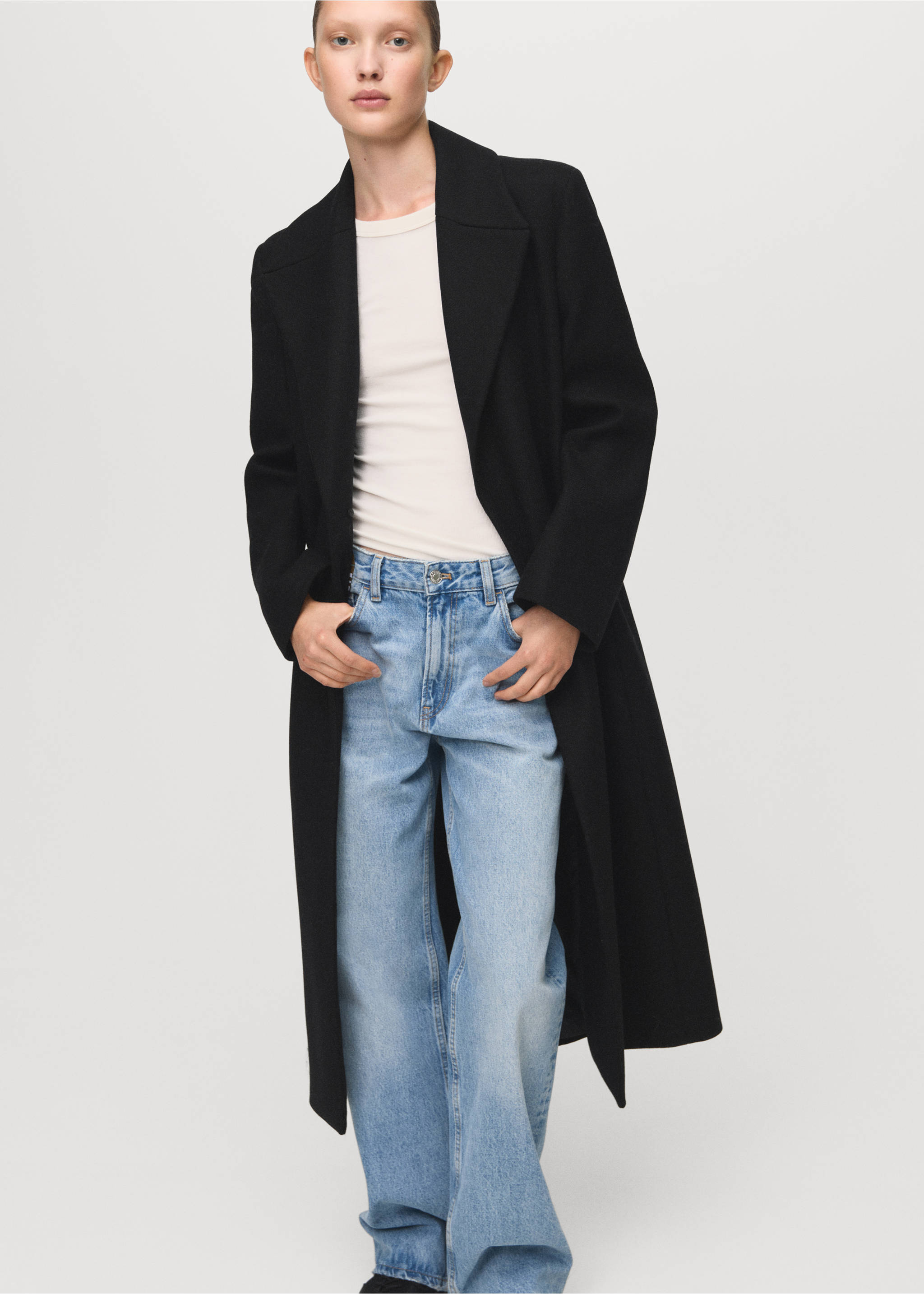 Manteco wool coat with fur collar - Details of the article 1, Black. Ref: 27021302-00.