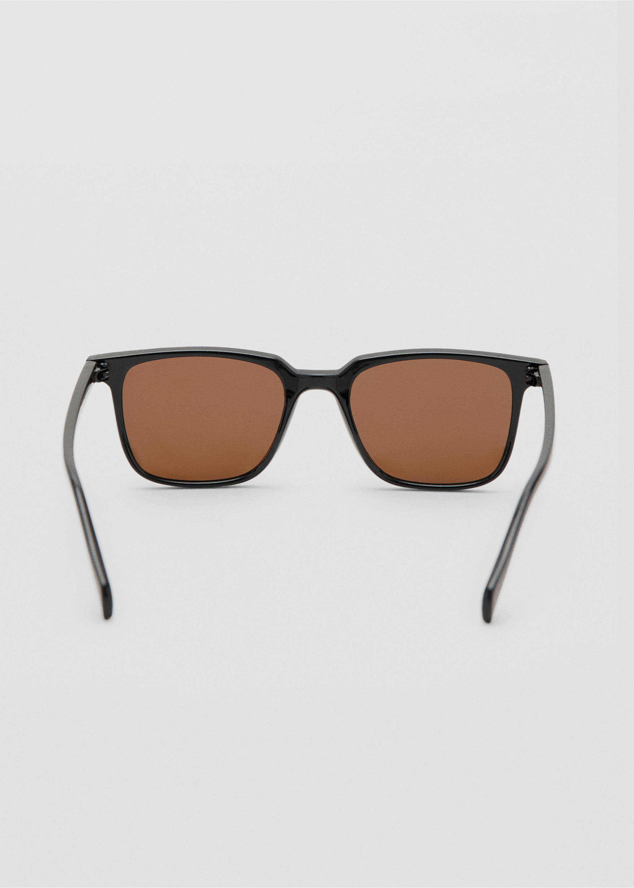 Gafas de sol montura rectangular - Detalle del artículo 1, Negro. Ref: 27021304-00.