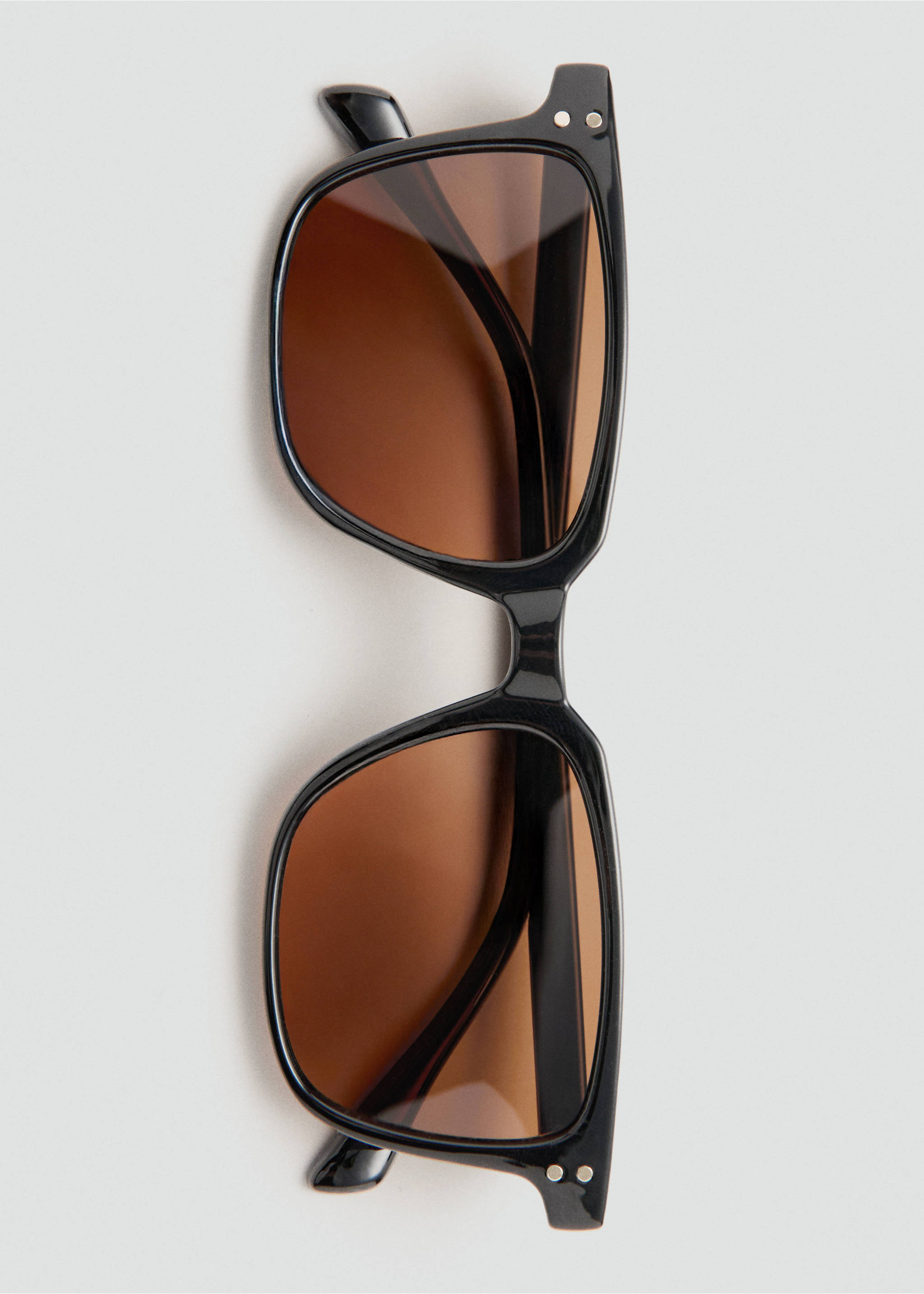 Gafas de sol montura rectangular - Detalle del artículo 2, Negro. Ref: 27021304-00.