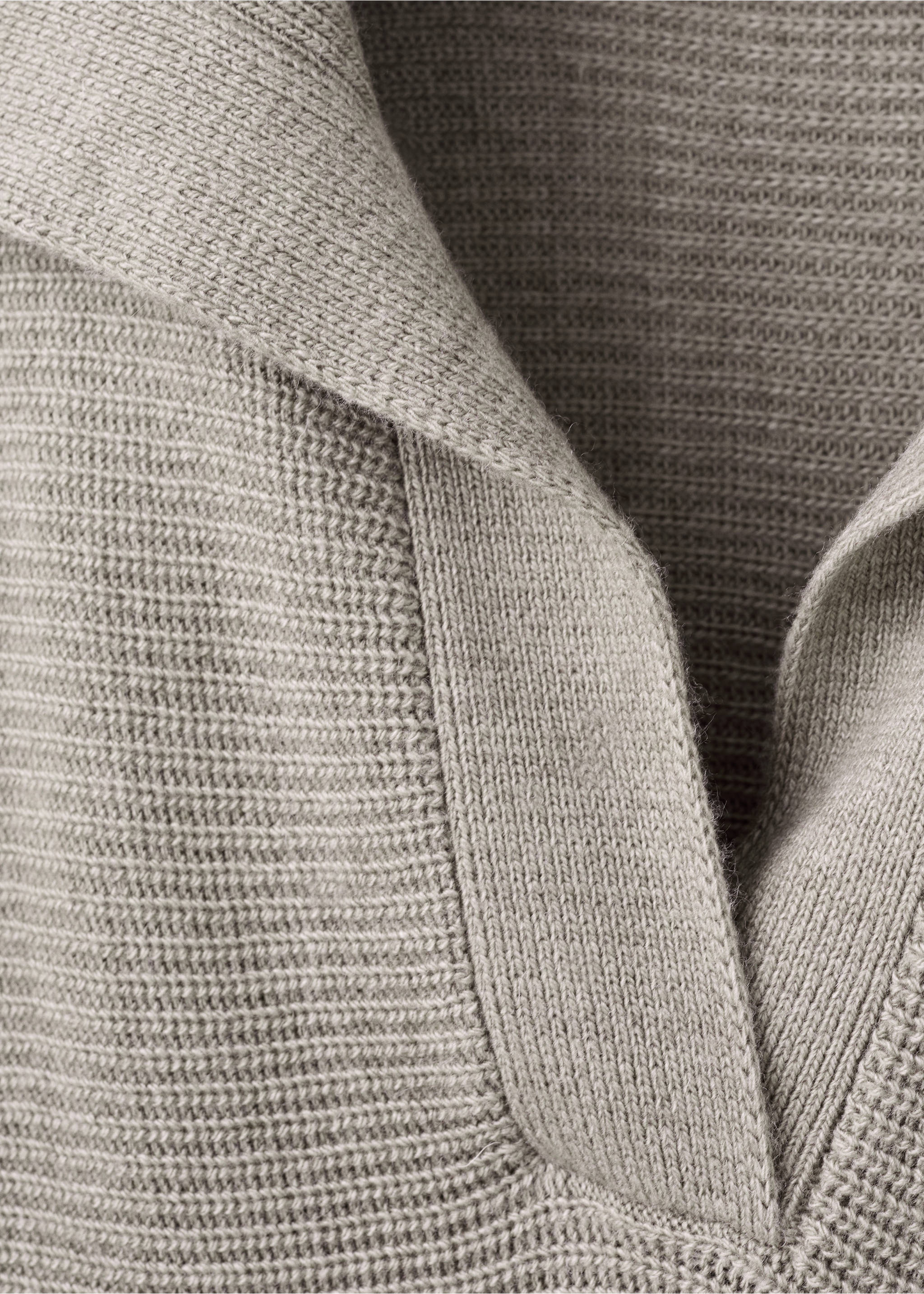 Pull-over maille côtelée col polo - Détail de l'article 8, Gris clair/pastel. Ref: 27021309-00.