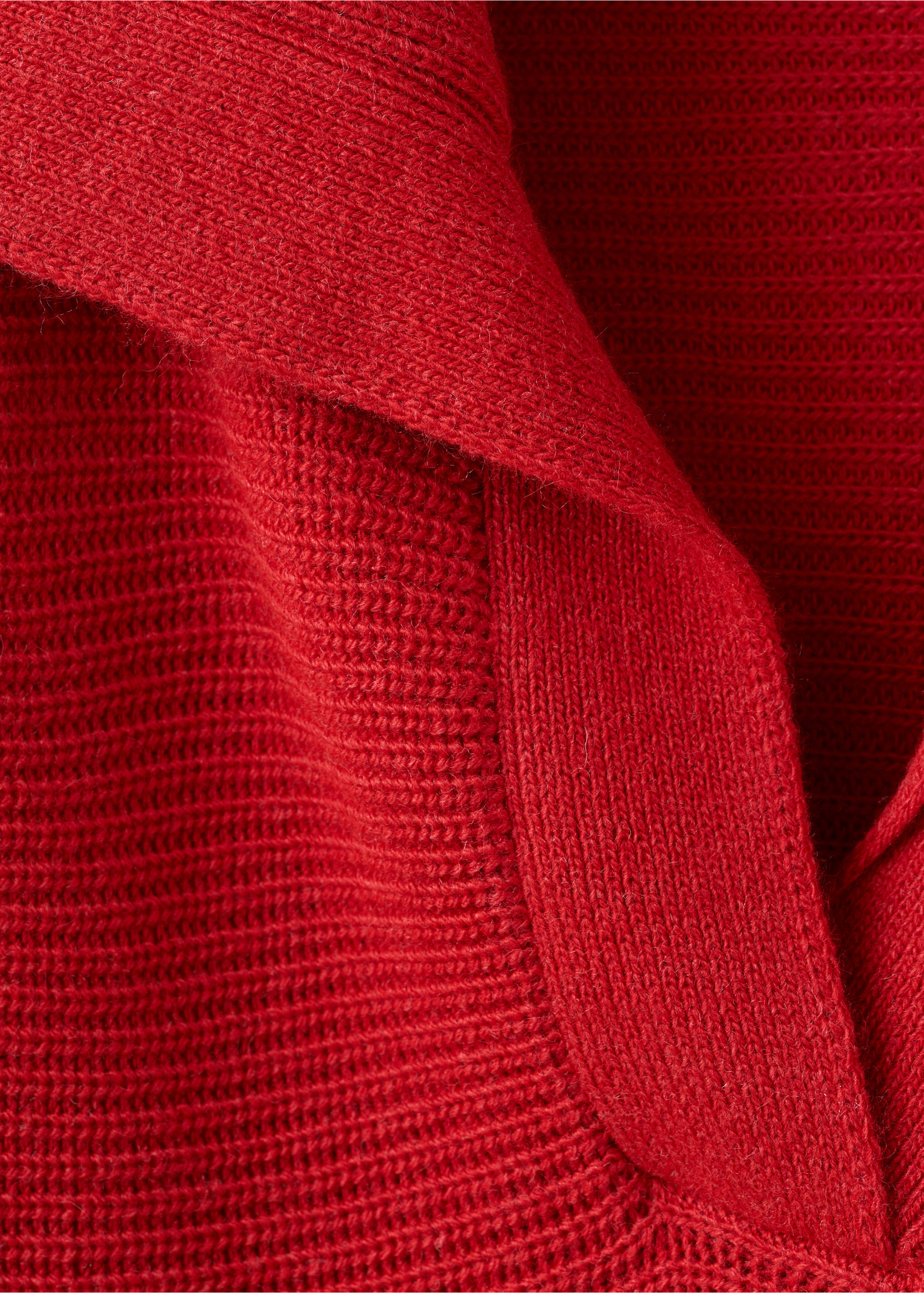 Pull-over maille côtelée col polo - Détail de l'article 8, Rouge. Ref: 27021309-00.