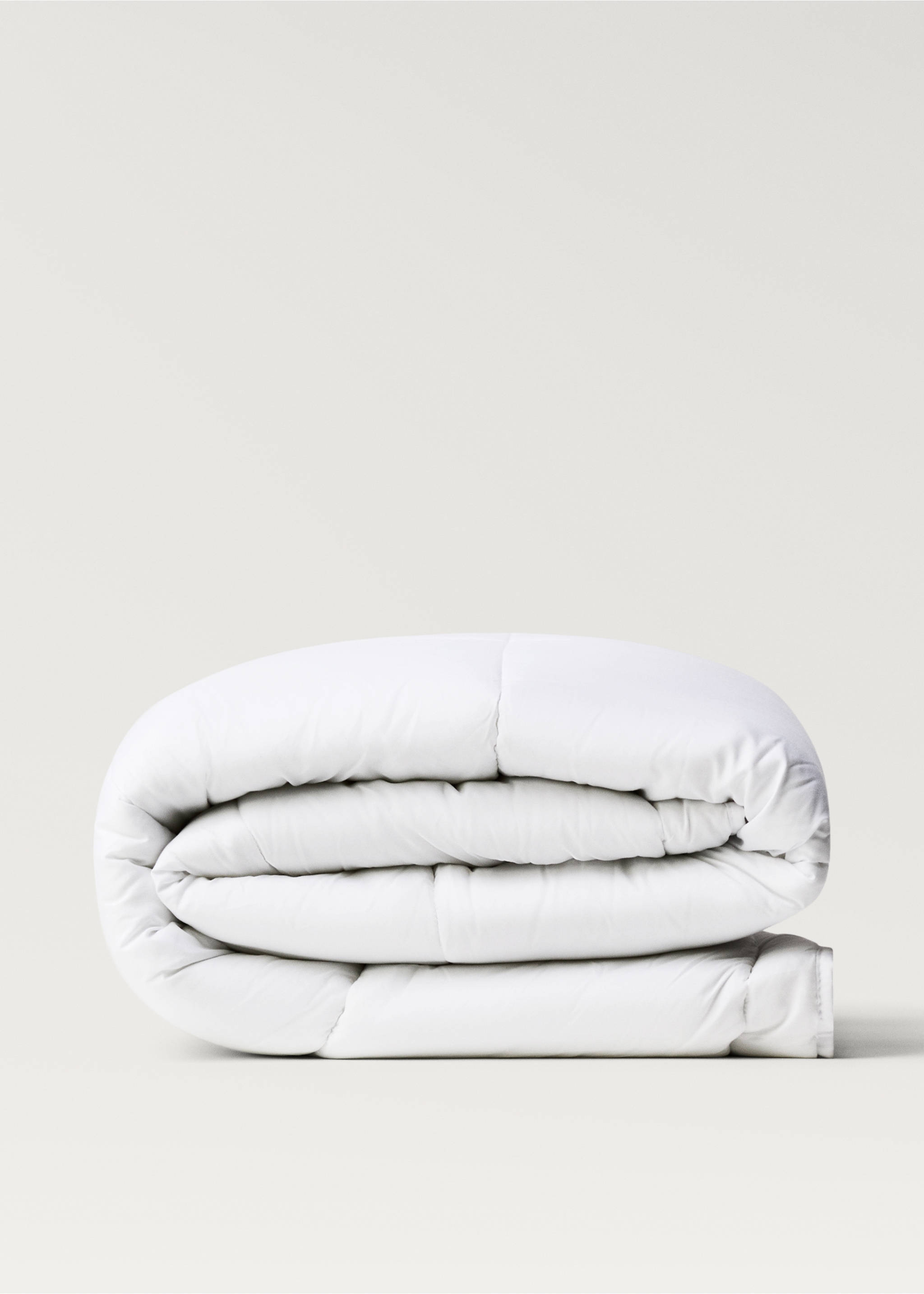 350gr/m2 microfibre duvet filling for 135/140cm bed - Details of the article 1, White. Ref: 27021323-00.