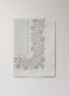 100% cotton jacquard tablecloth for 2 to 4 people — White 7