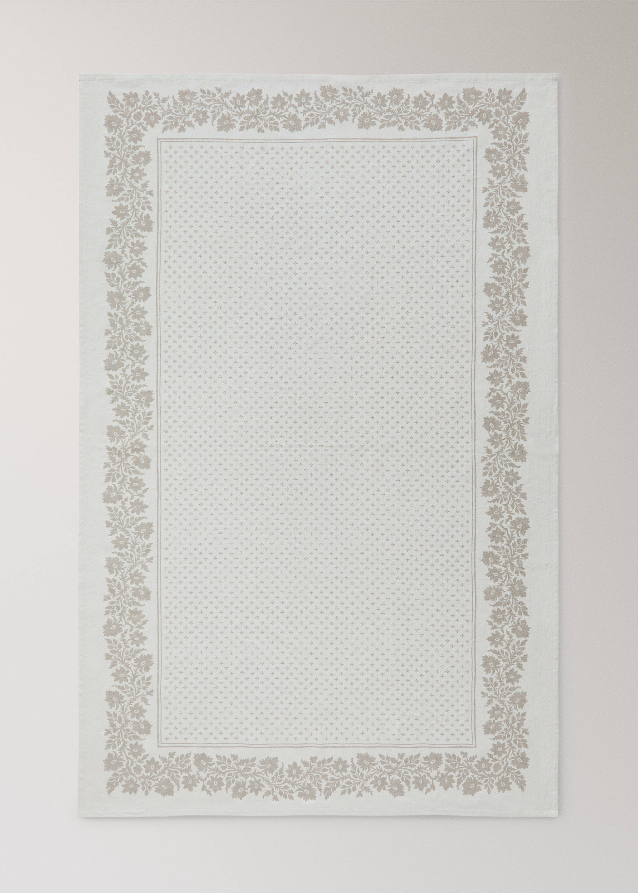 100% cotton jacquard tablecloth for 6 to 8 guests - Details of the article 3, White. Ref: 27021333-00.