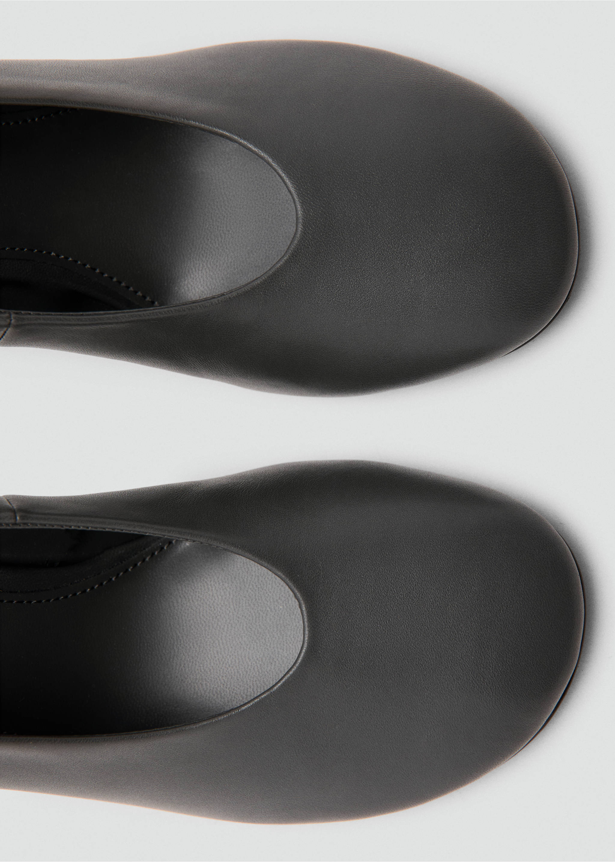 Round-toe leather high-heeled shoes - Details of the article 2, Grey. Ref: 27021347-00.