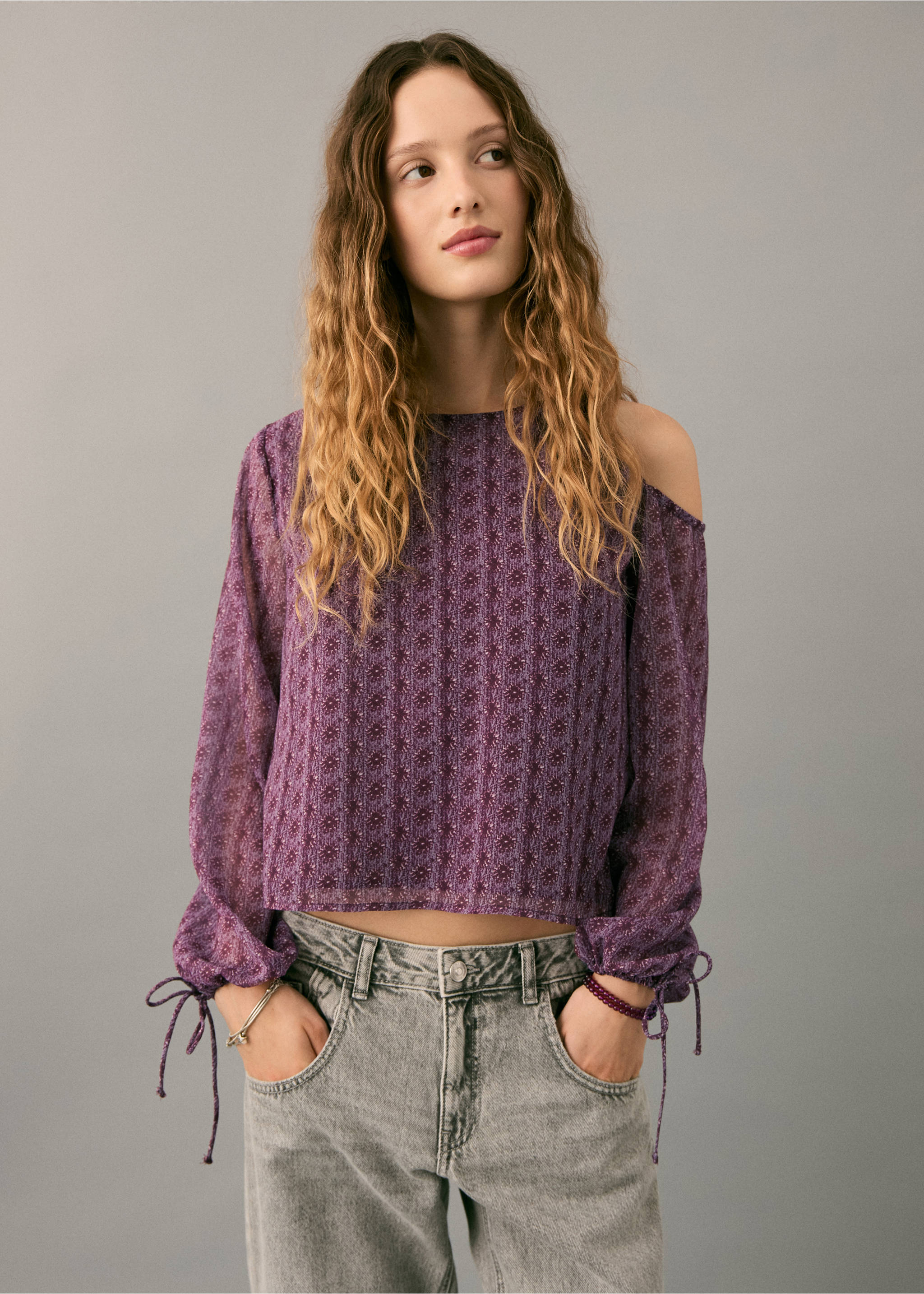 Блузка с принтом и вырезами - Средний план, Бледно-розовый. Ref: 27021512-00.