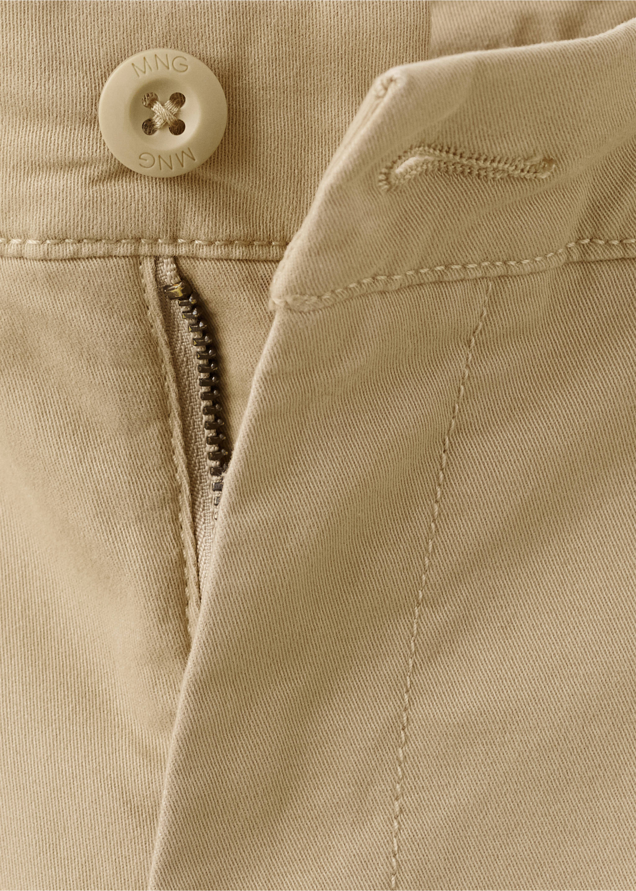 Pantalón chino liso - Detalle del artículo 8, Beige. Ref: 27021513-00.