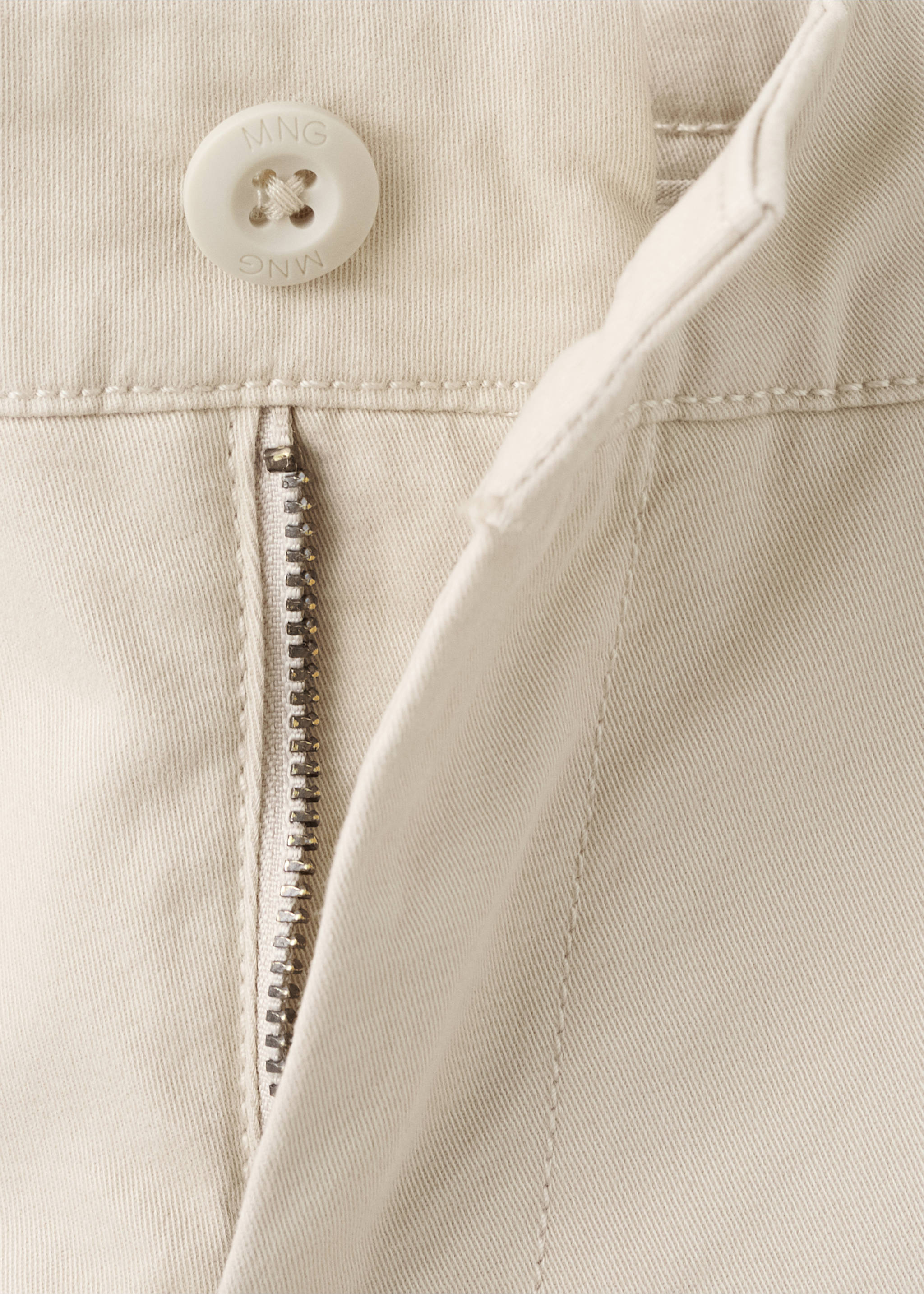 Pantalón chino liso - Detalle del artículo 8, Gris hielo. Ref: 27021514-00.