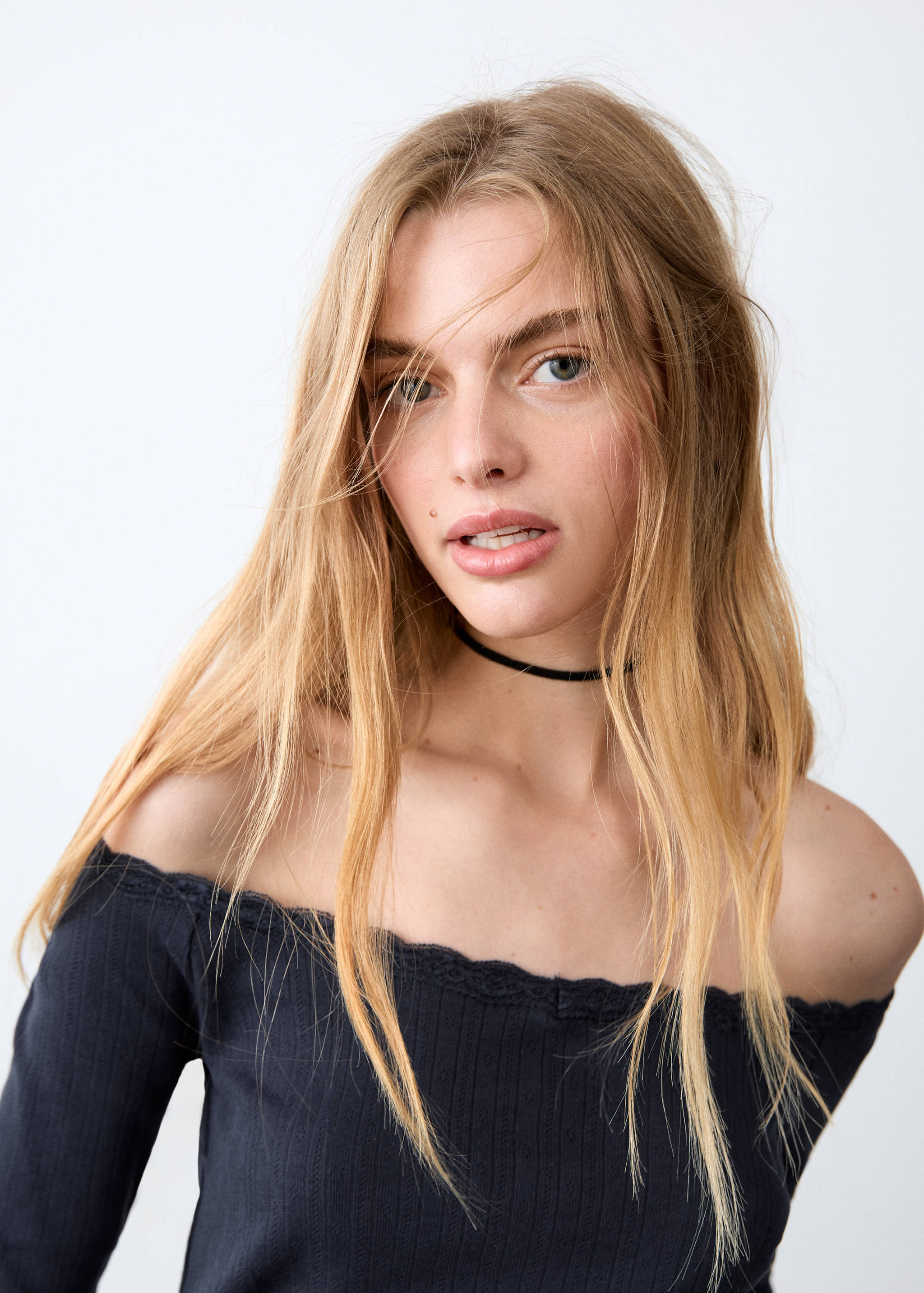 Кружевная футболка с вырезом «лодочка» - Деталь изделия 1