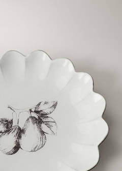 Stoneware dessert plate with scalloped shape — Ice Grey 4