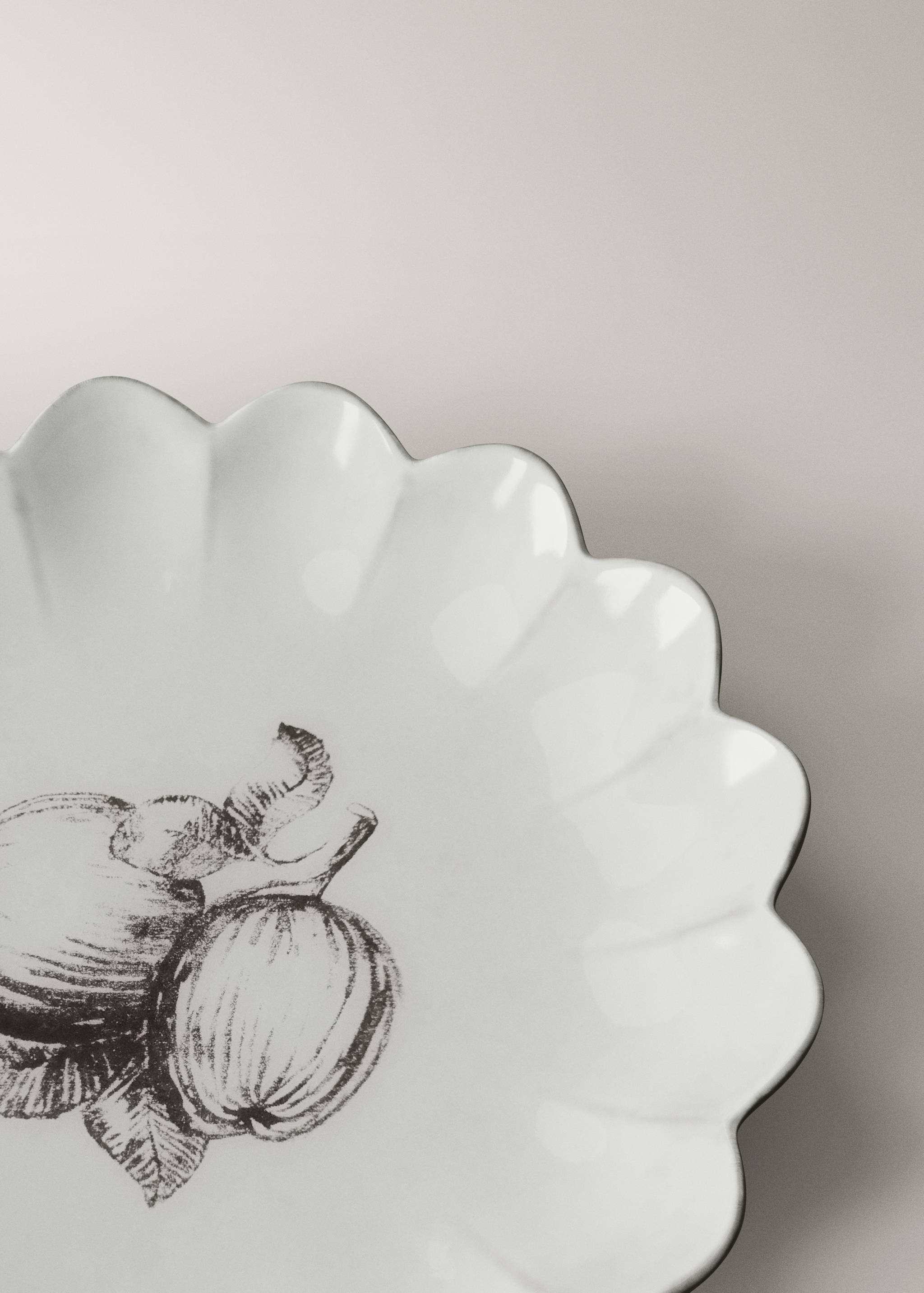 Dessertteller aus Steingut mit gewellter Form - Detail des Artikels 3