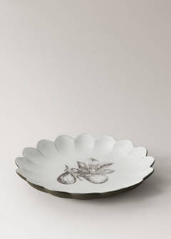 Stoneware dessert plate with scalloped shape — Grey 2