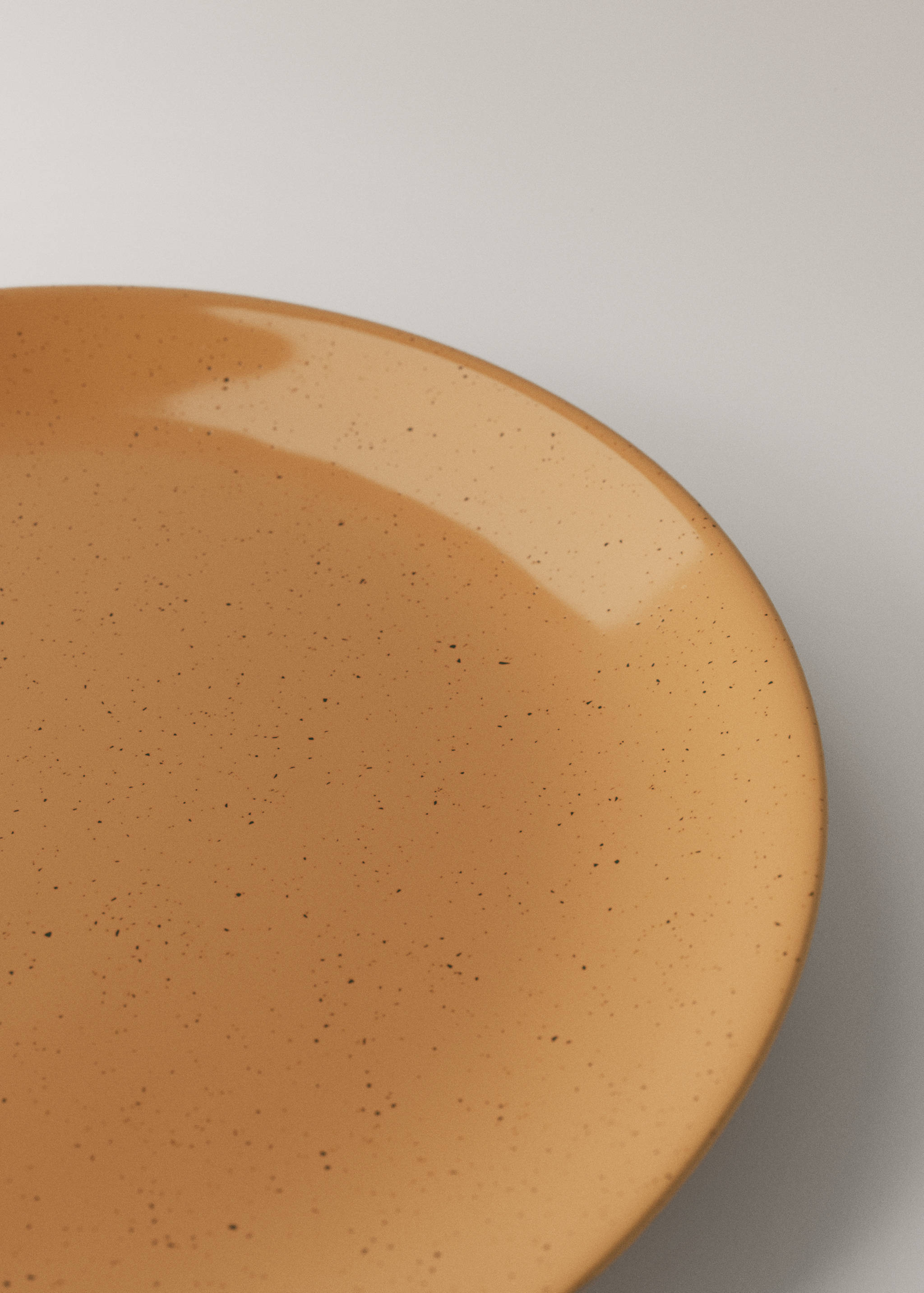 Stoneware dessert plate with spots - Details of the article 2