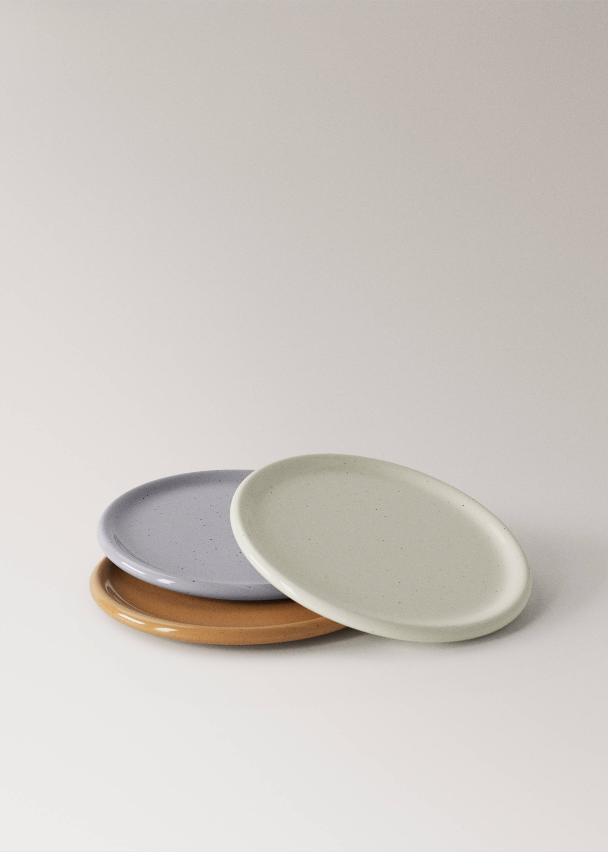 Stoneware coasters with spots - Details of the article 3, Off White. Ref: 27021530-00.