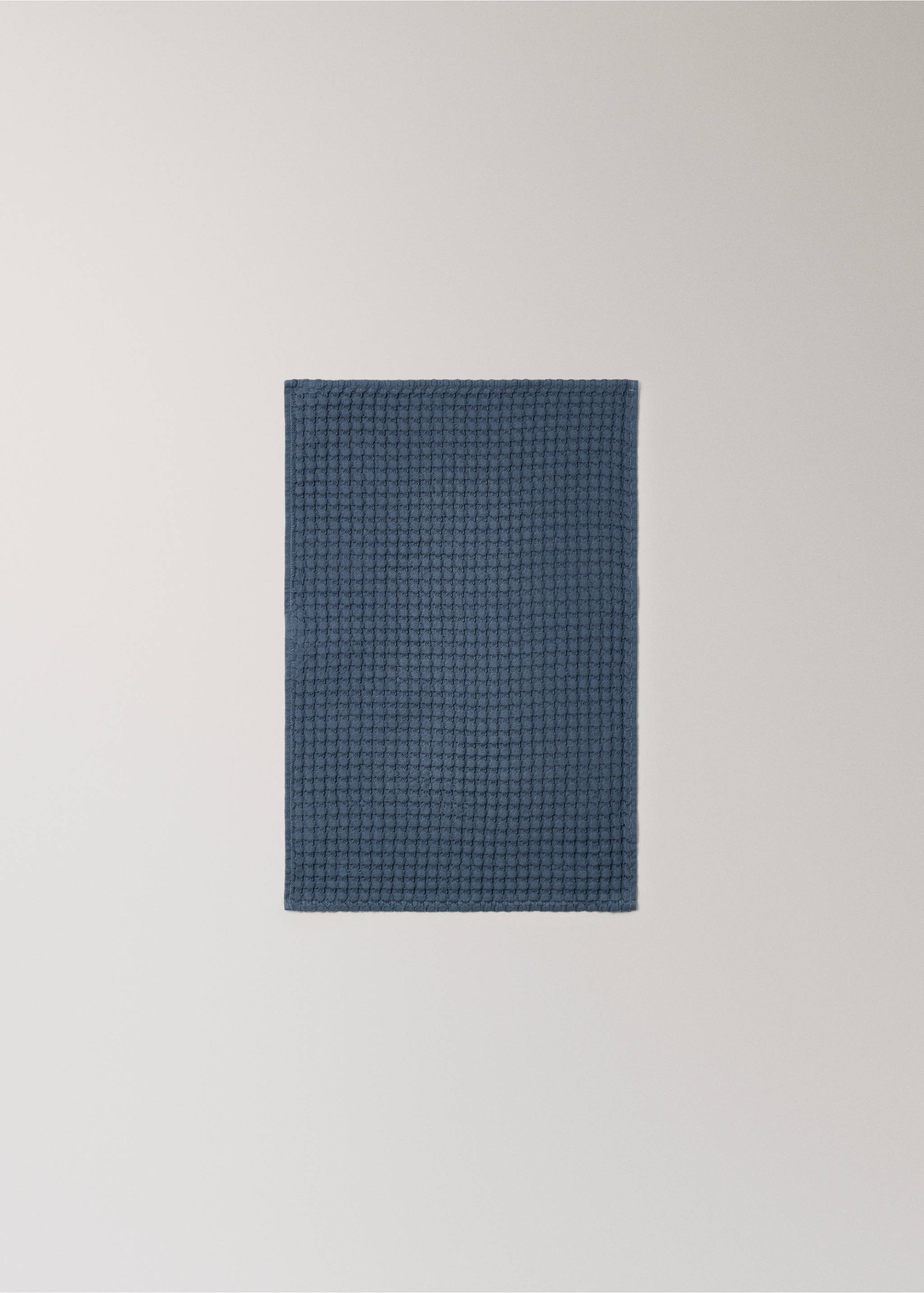 Cotton waffle hand towel - Details of the article 3, Indigo Blue. Ref: 27021531-00.