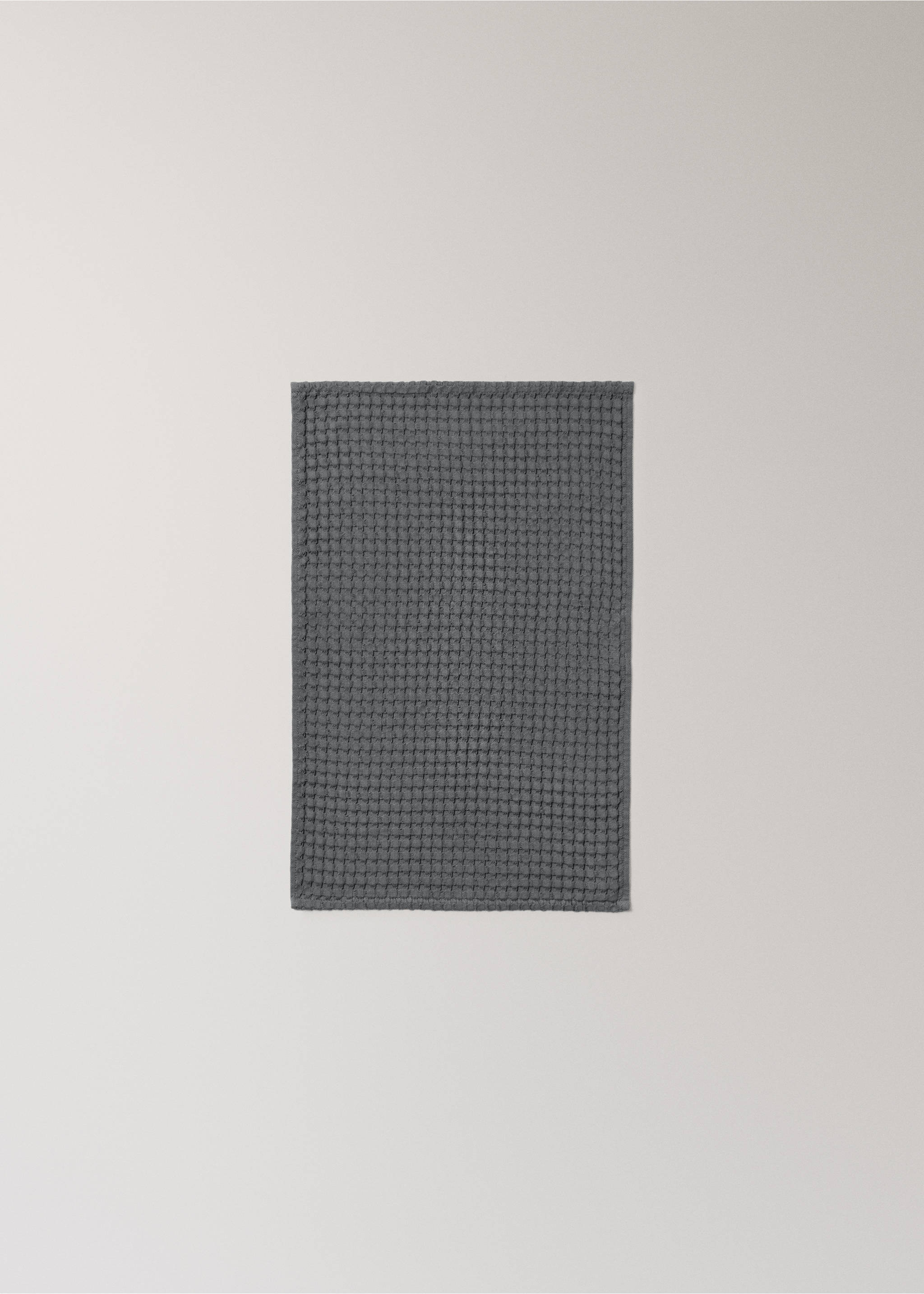 Cotton waffle hand towel - Details of the article 3, Dark Grey. Ref: 27021531-00.