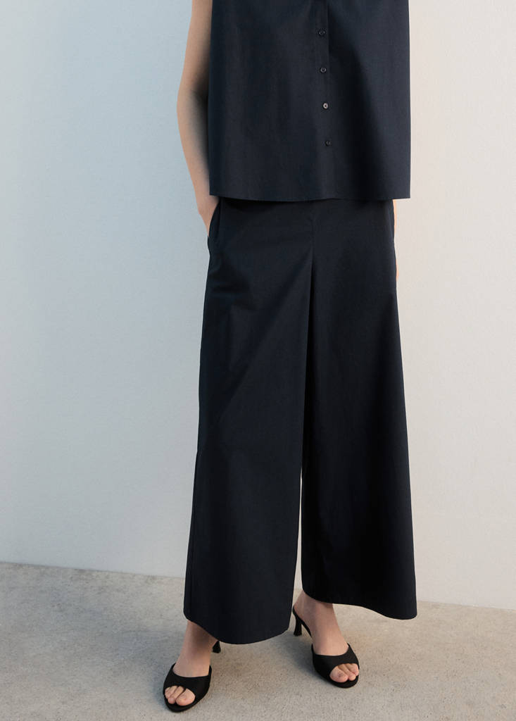 Straight-fit trousers with elastic waist — Navy