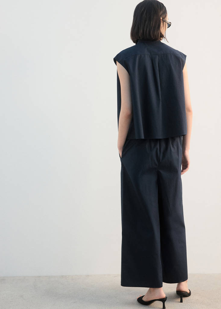 Straight-fit trousers with elastic waist — Navy