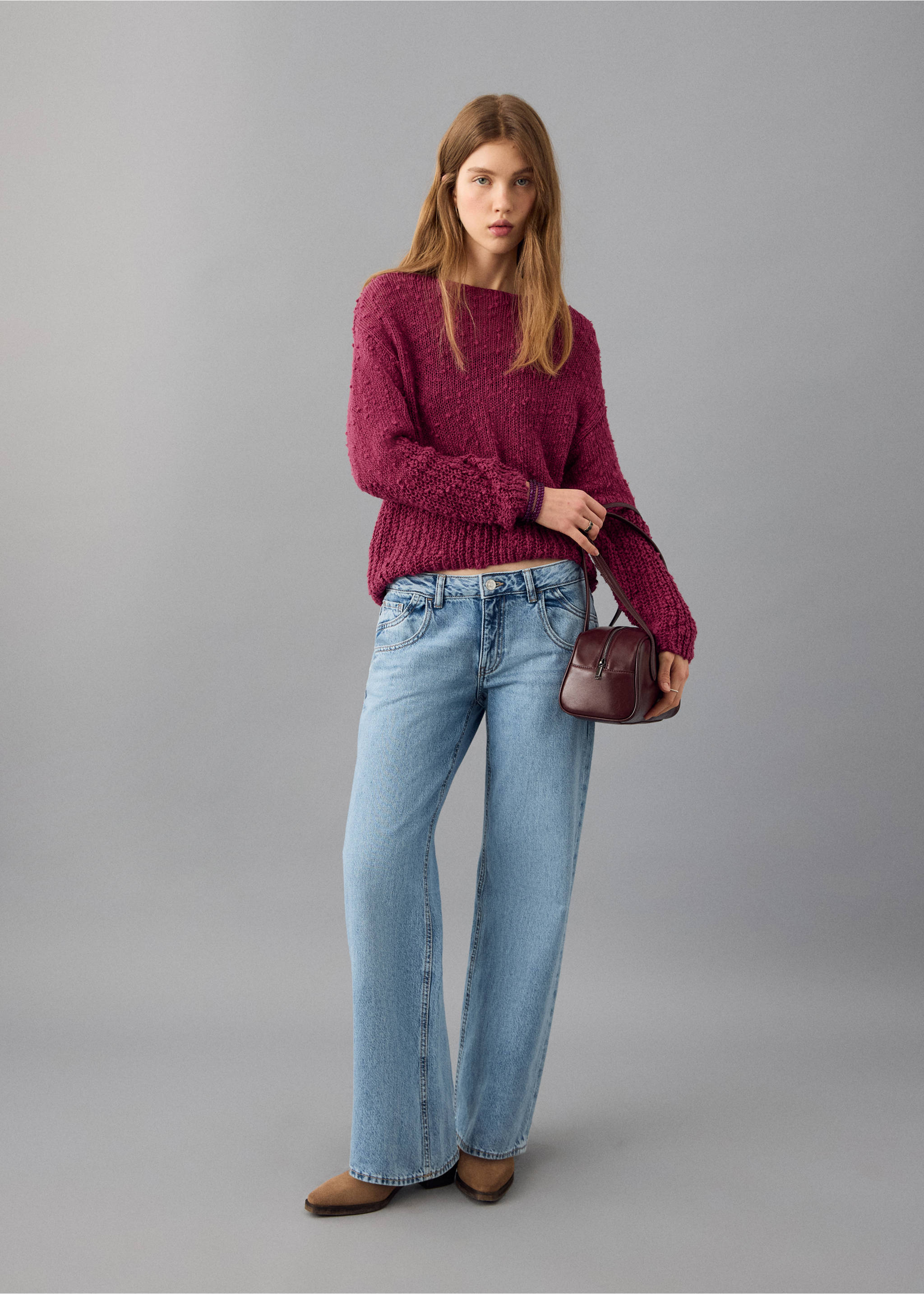 Fine-knit sweater - General plane, Cherry. Ref: 27022543-00.