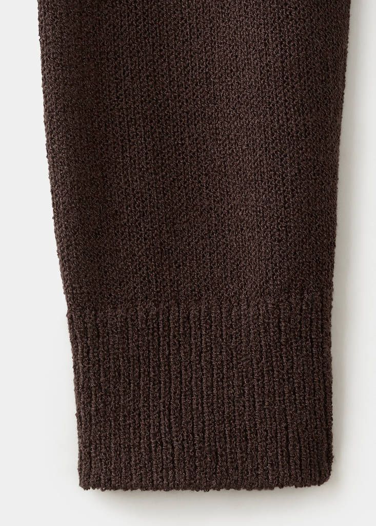 Strickpullover mit Schlitzen — Braun