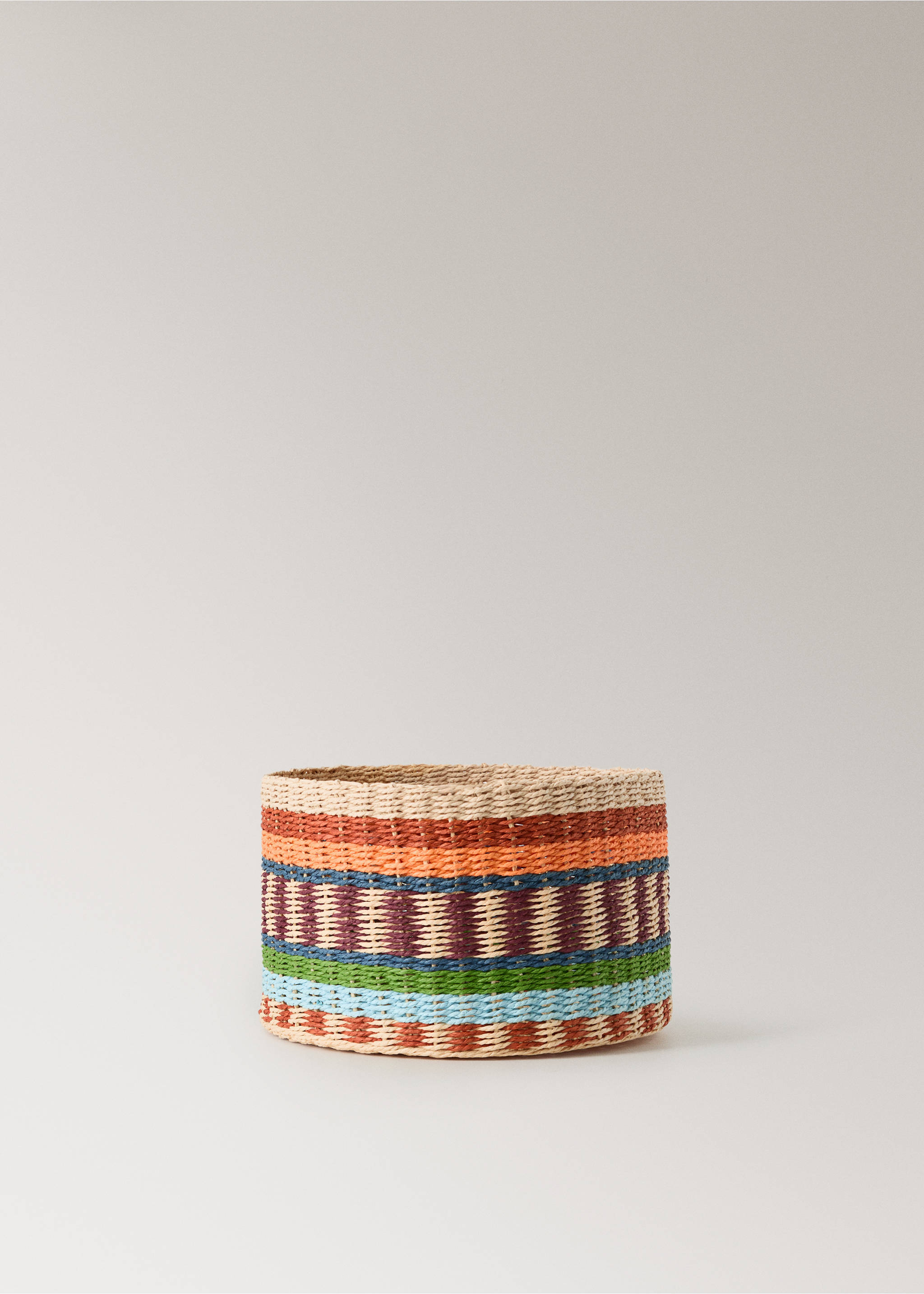 Large multicoloured patterned round basket - Article without model, Lilac. Ref: 27022898-00.