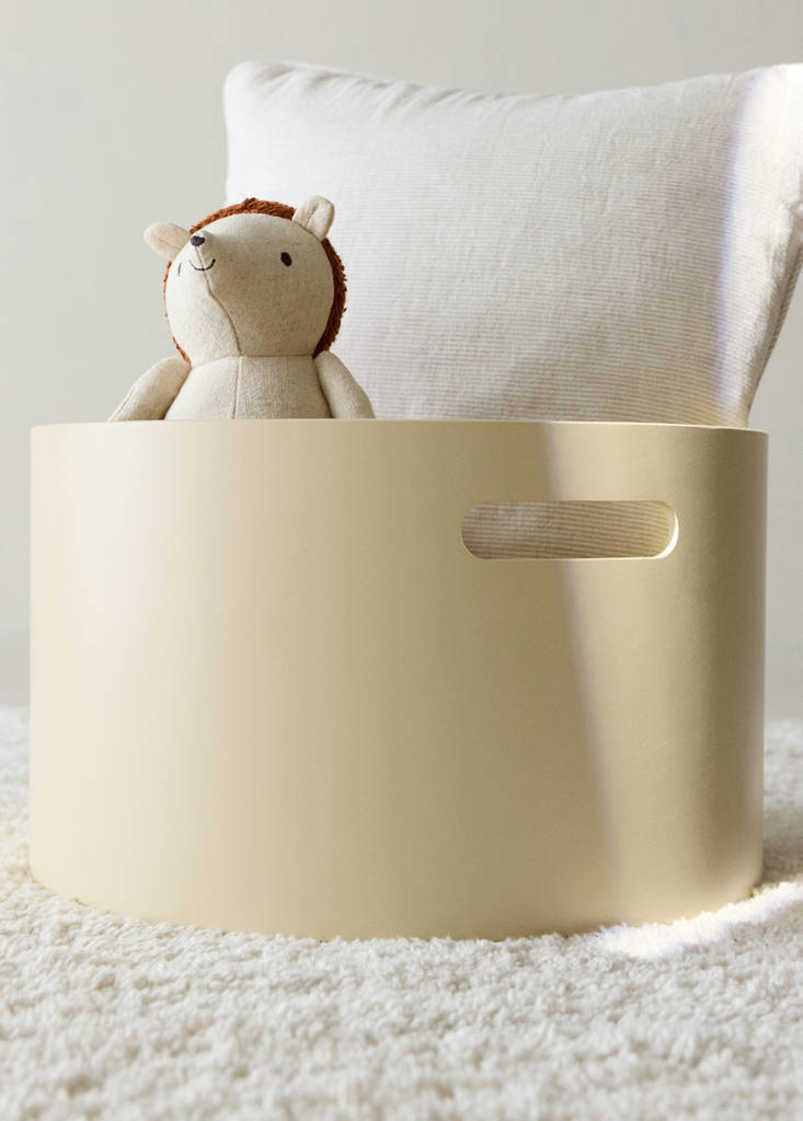 Large wooden children's box with rectangular handle — Nude