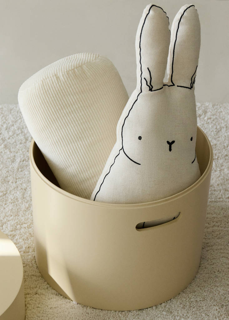 Wooden box with cylindrical lid and rectangular handle detail — Pastel Yellow