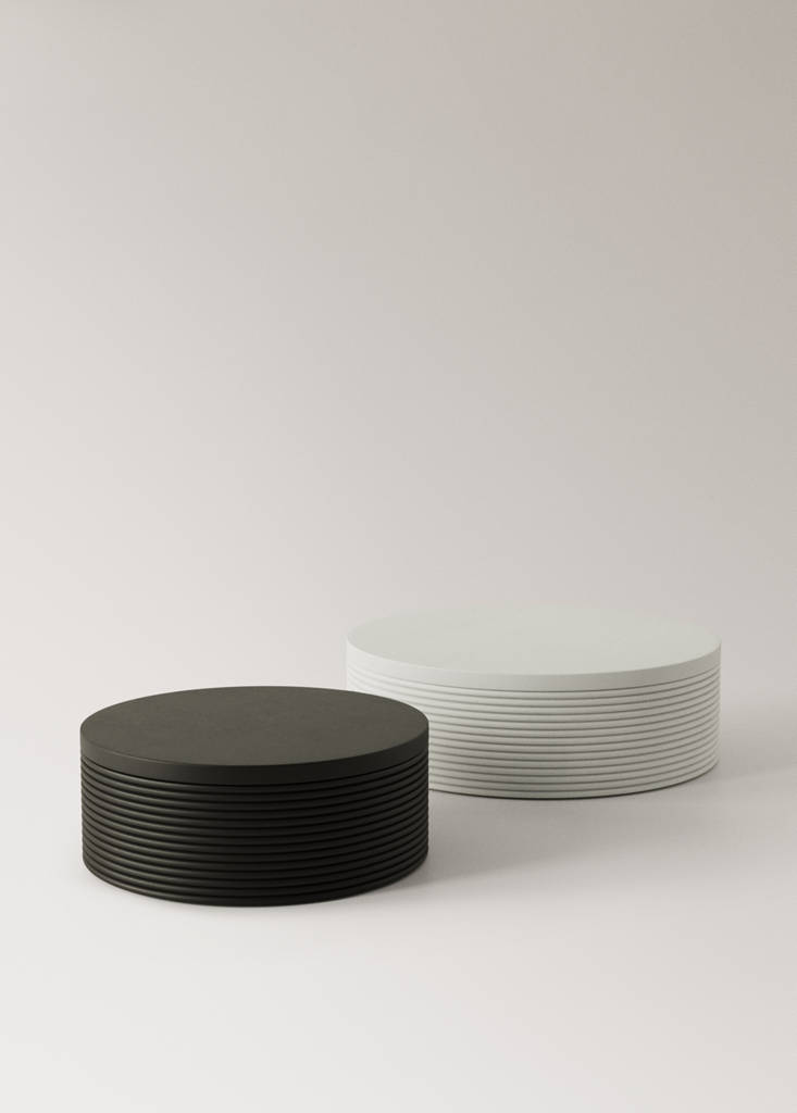 Medium round wooden box — White
