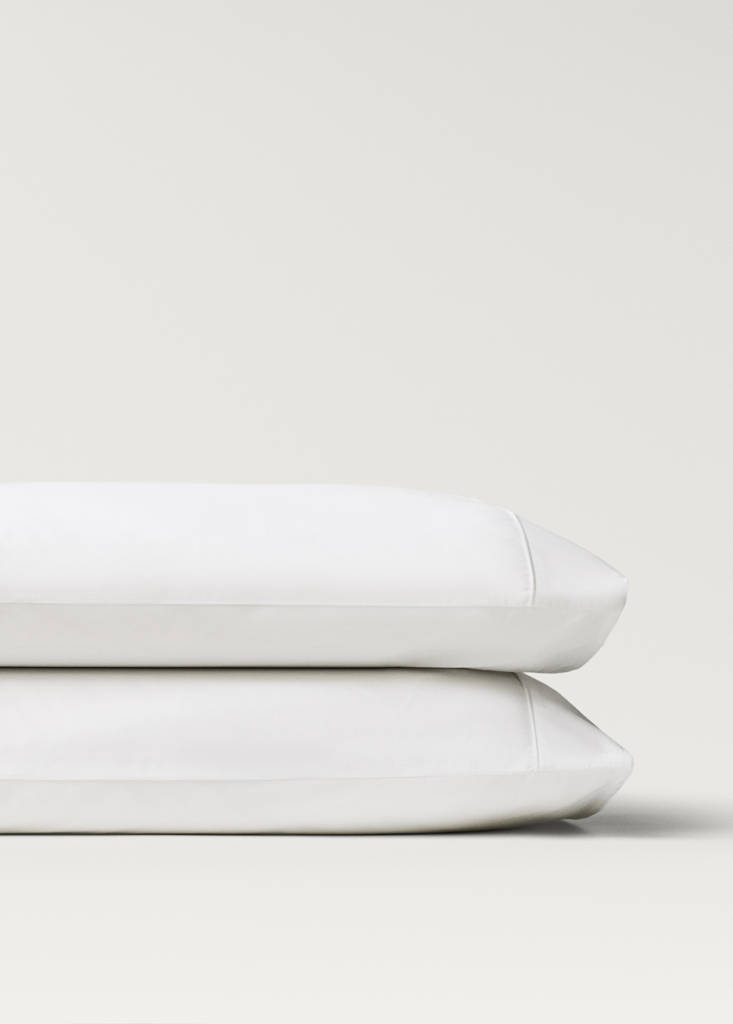 Two 600-thread cotton satin pillowcases 50x75 cm — White