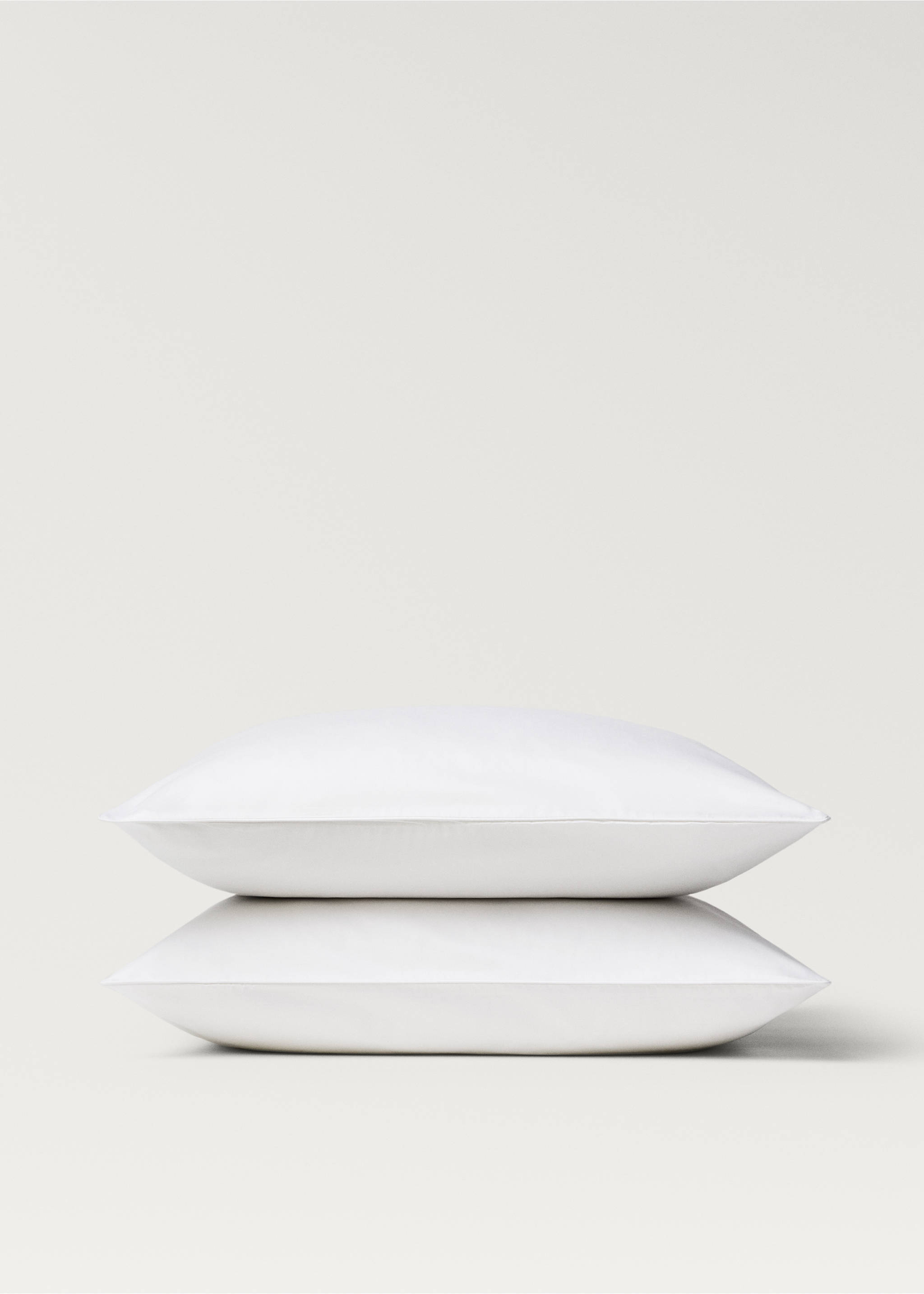 Two 600-thread count cotton satin pillowcases 60x60 cm - Details of the article 1, White. Ref: 27022910-00.