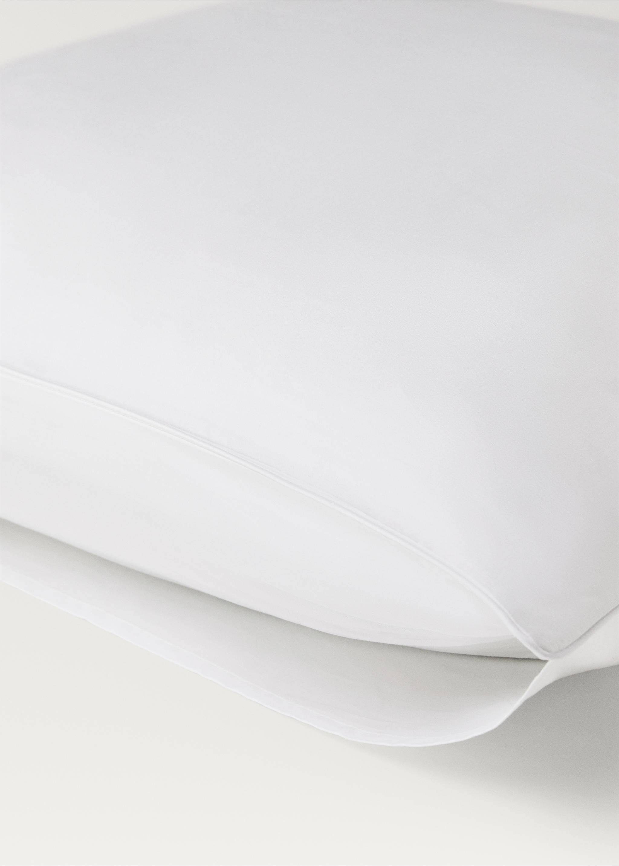 Two 600-thread count cotton satin pillowcases 60x60 cm - Details of the article 3, White. Ref: 27022910-00.