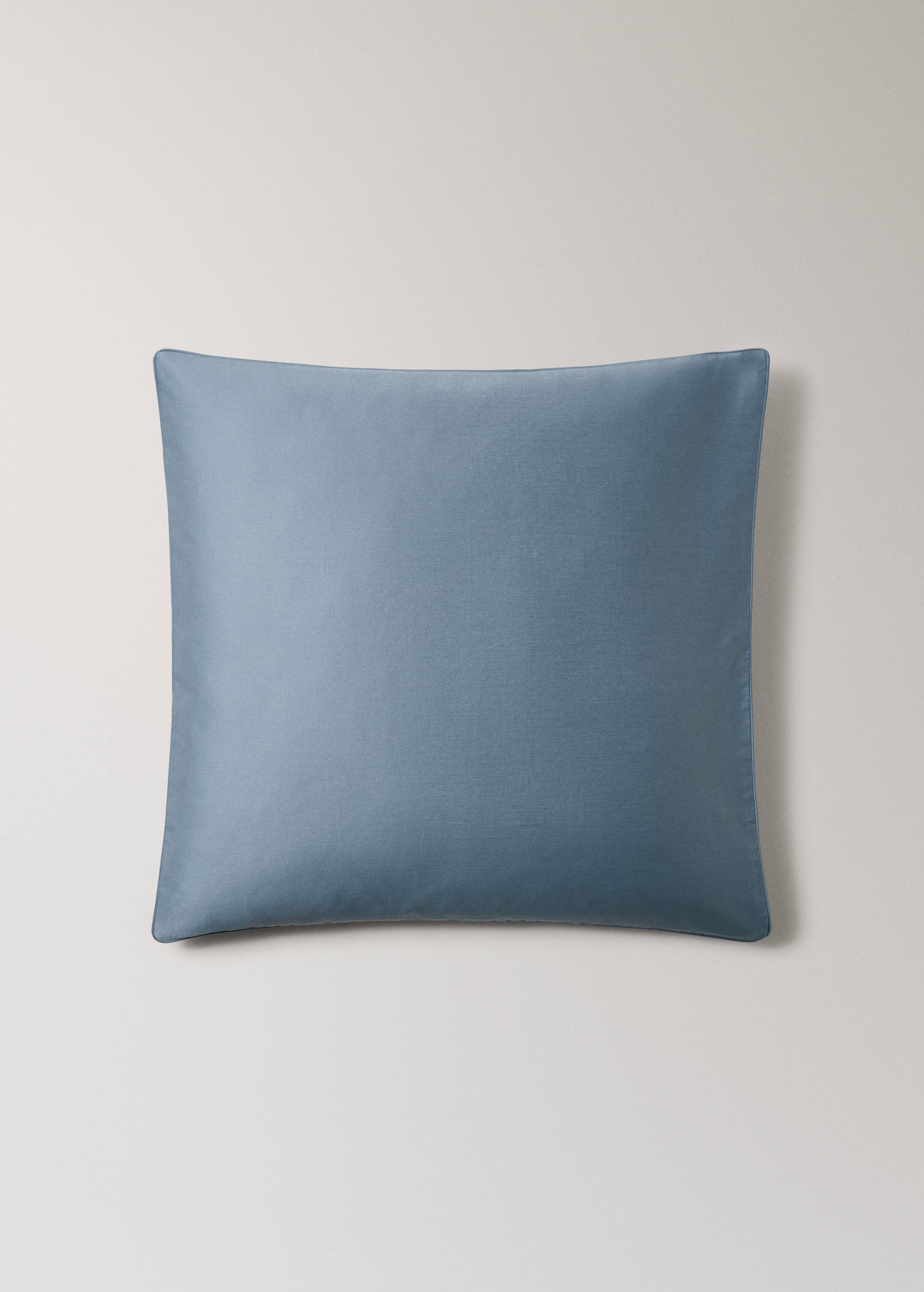 Two 600-thread count cotton satin pillowcases 60x60 cm - Article without model