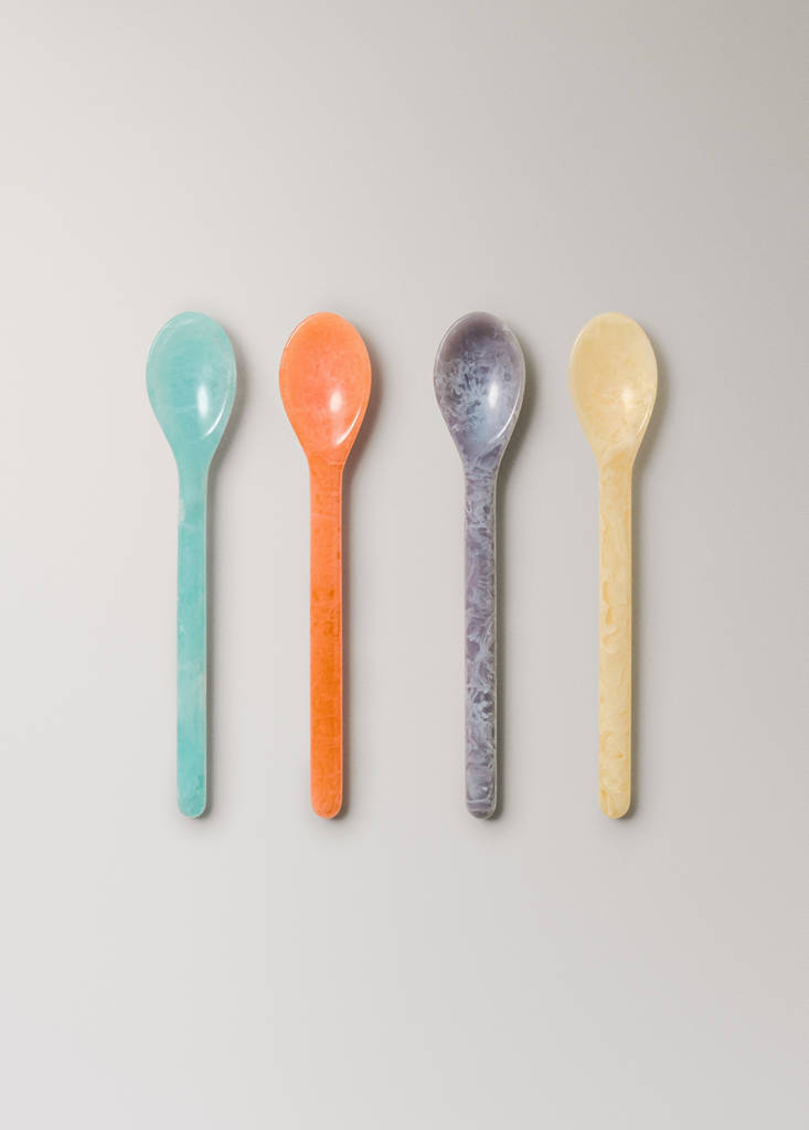 Pack of 4 resin dessert spoons — Orange