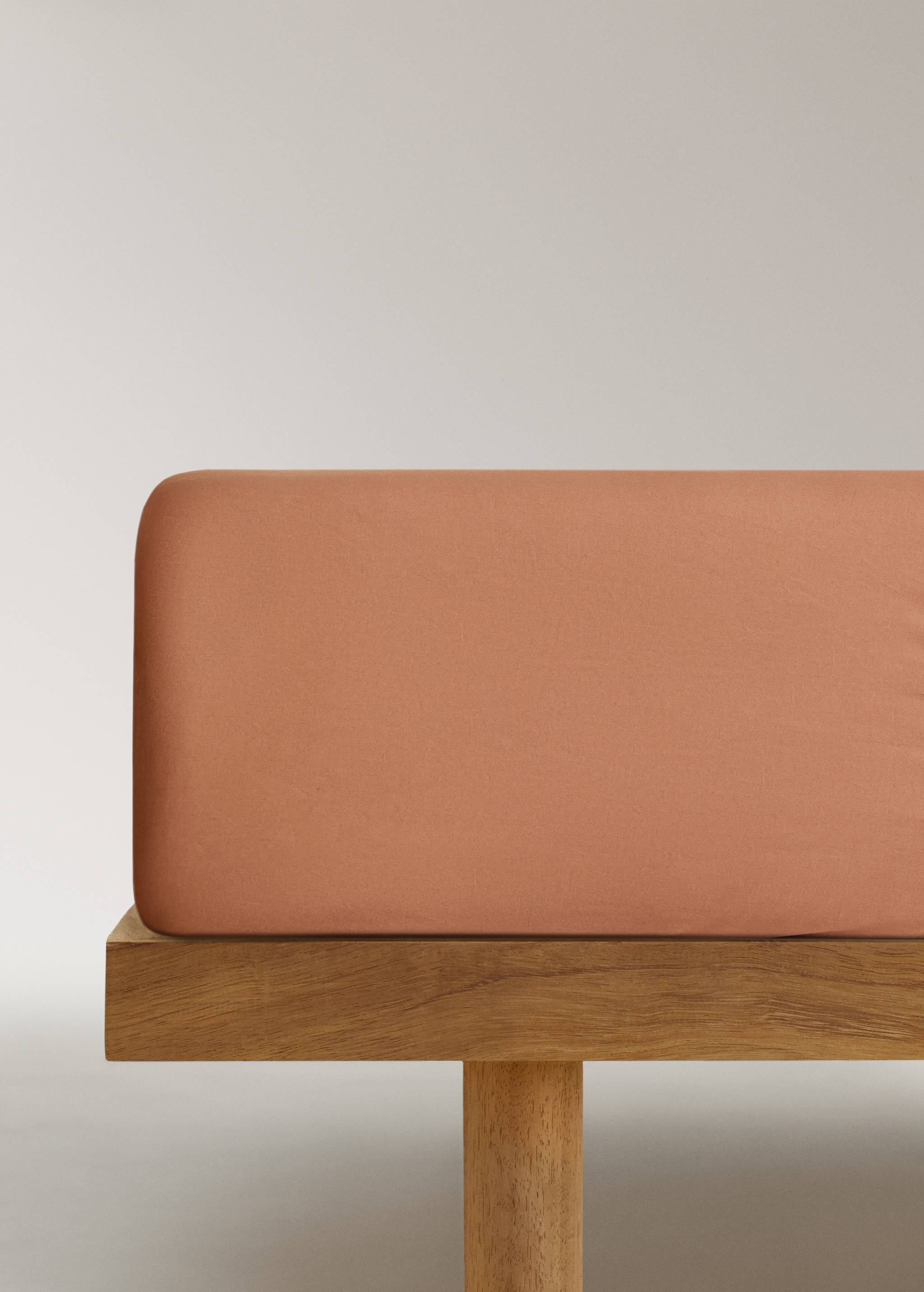 200-thread count percale cotton fitted sheet for 200 cm bed - Article without model