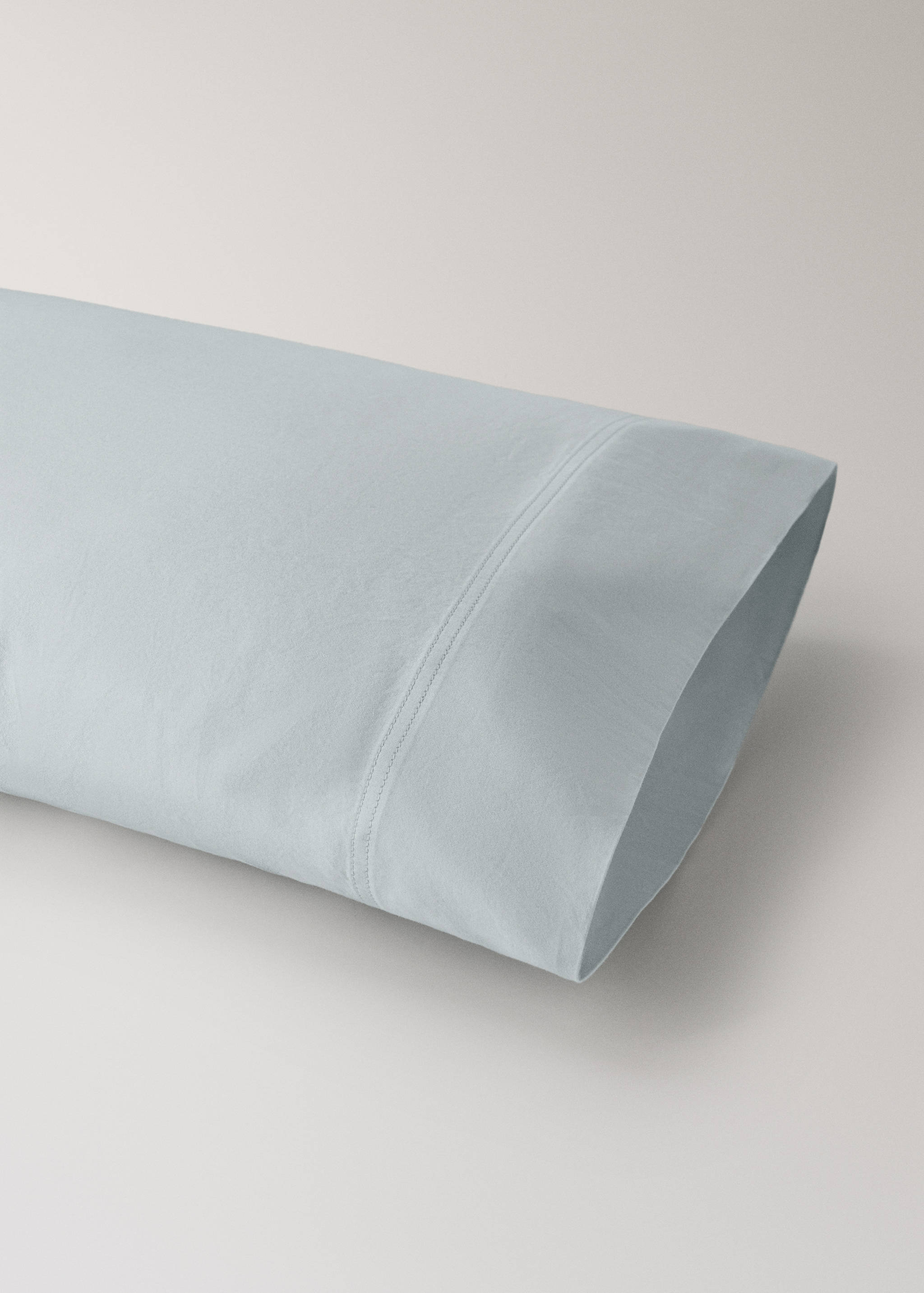 Double-stitched satin pillow cover 45x110 cm - Details of the article 2