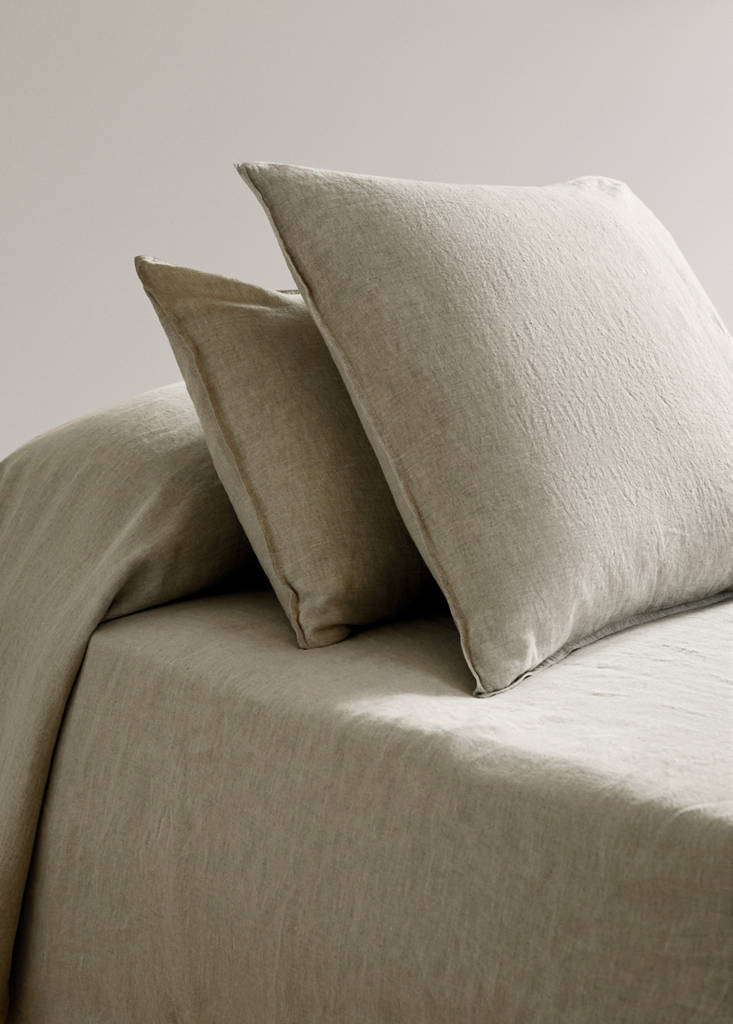 Washed linen pillowcase 45x110 cm — Sand